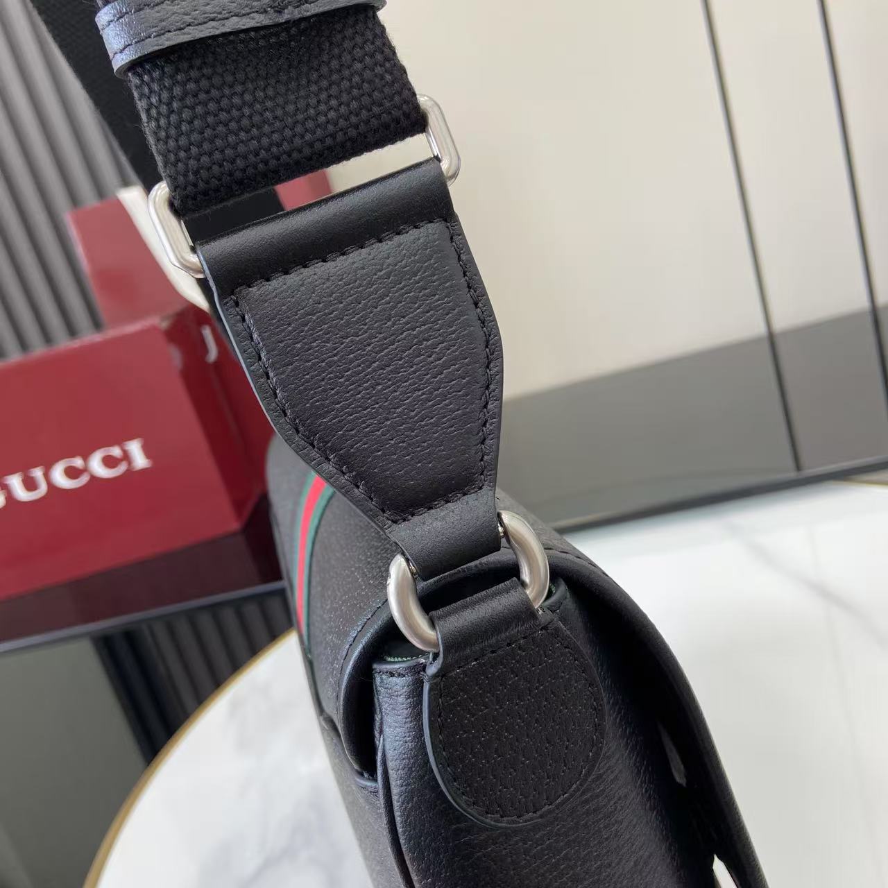 Gucci Ophidia Medium Messenger Bag - DopestKickz