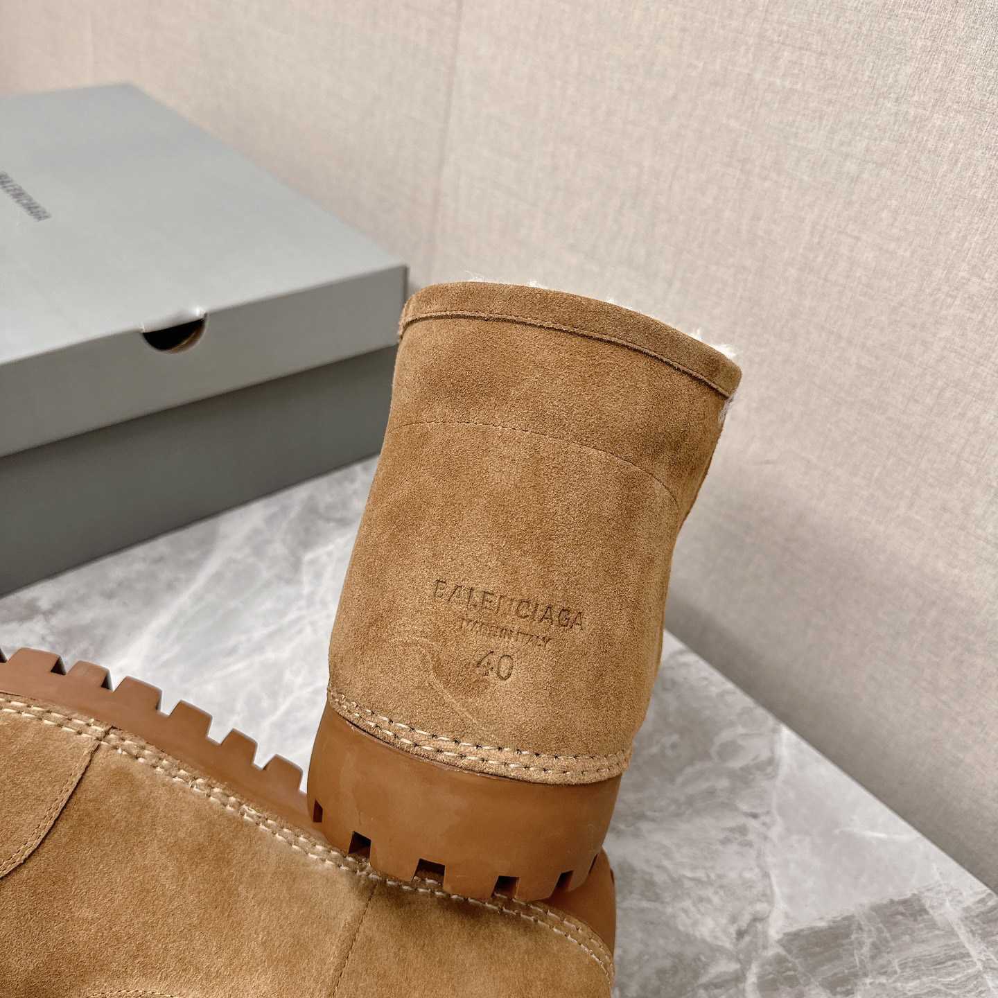 Balenciaga Alaska boots - DopestKickz