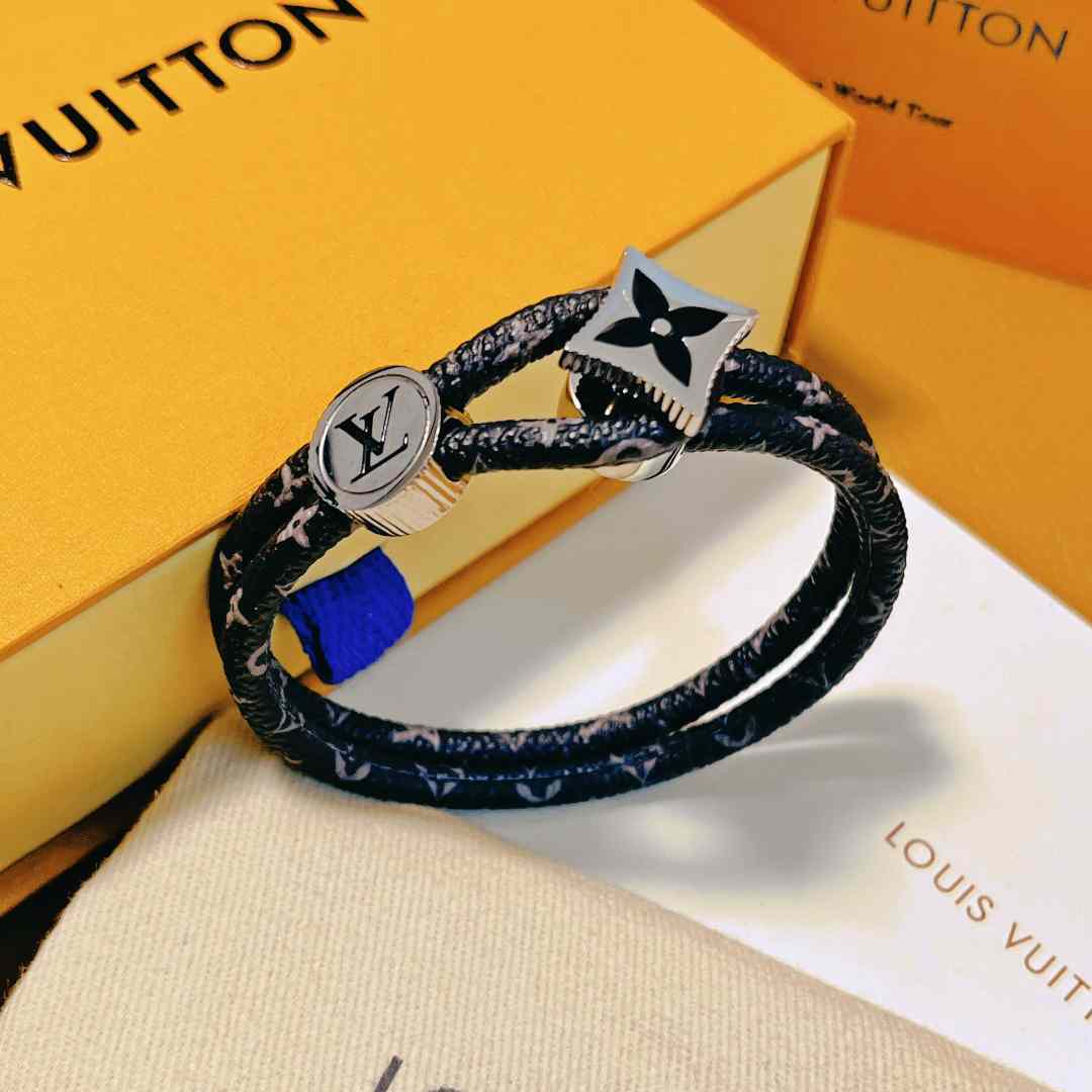 Louis Vuitton Catch It Bracelet   M8111 - DopestKickz
