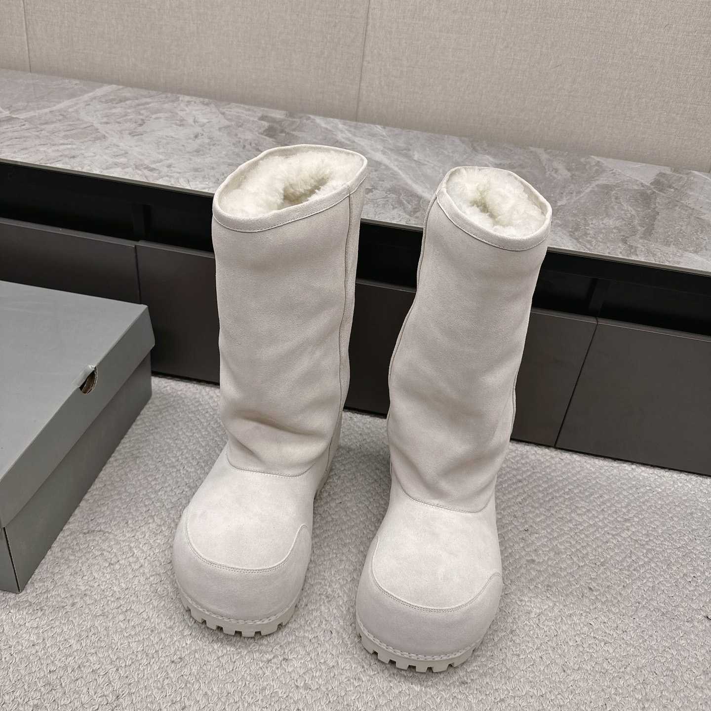 Balenciaga boots - DopestKickz