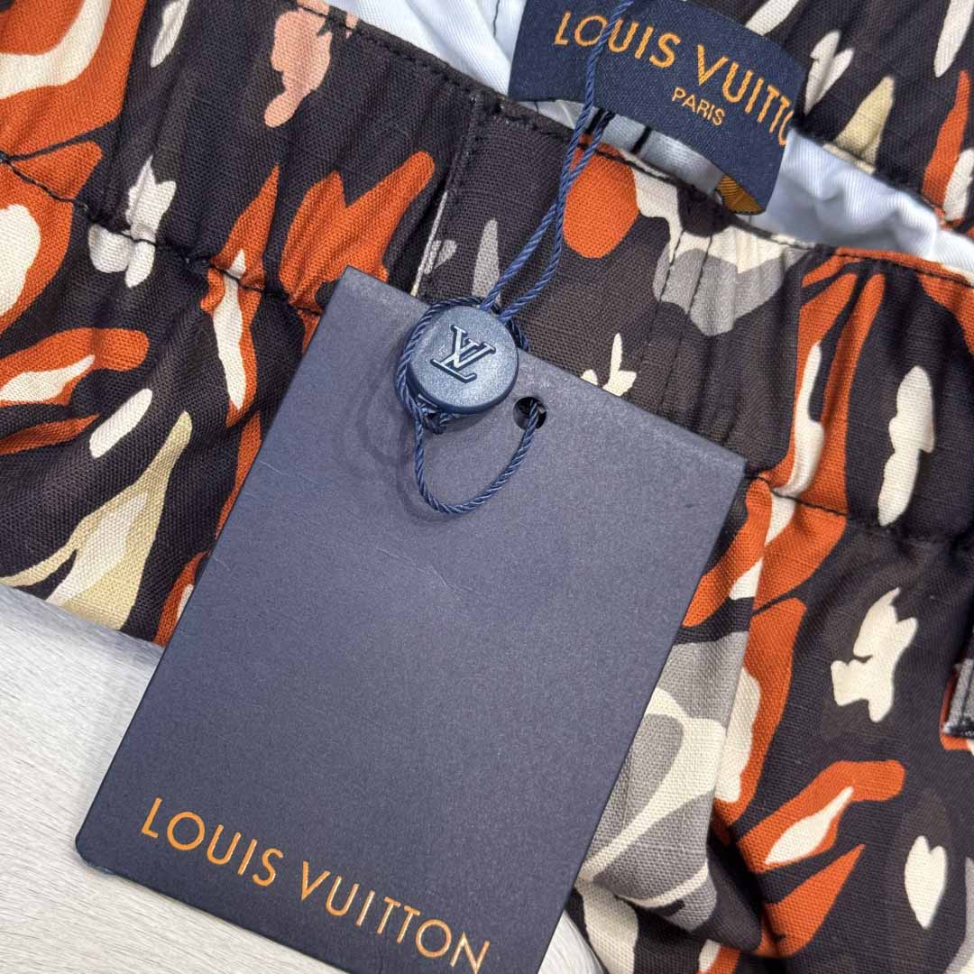 Louis Vuitton Multi Pocket Cargo Pants    - DopestKickz