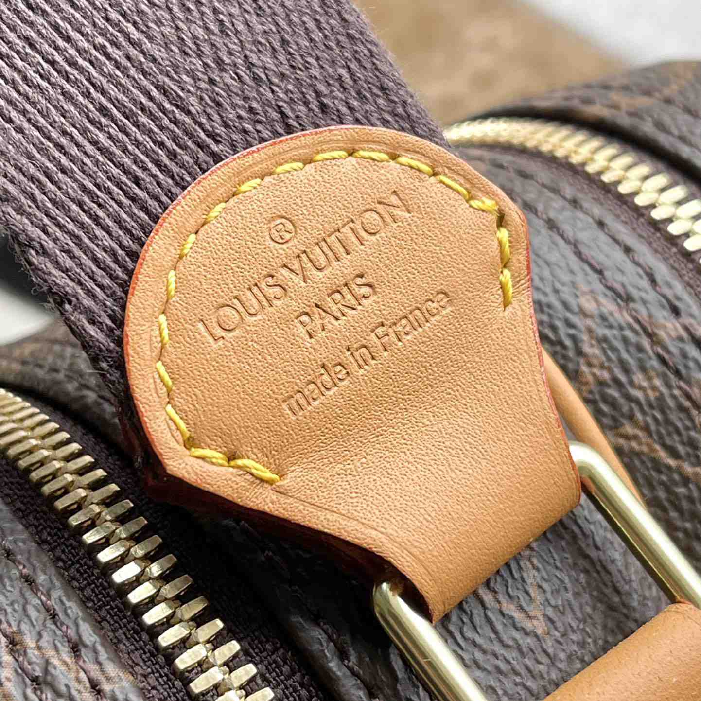 Louis Vuitton Monogram Shoulder Bag (28 x 21 x 11 cm) - DopestKickz