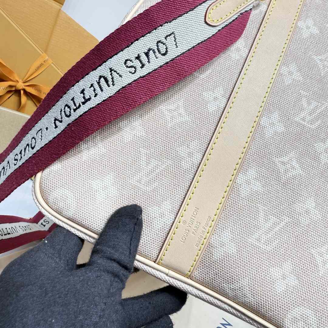 Louis Vuitton Keepall Bandoulière 45   M25787 - DopestKickz