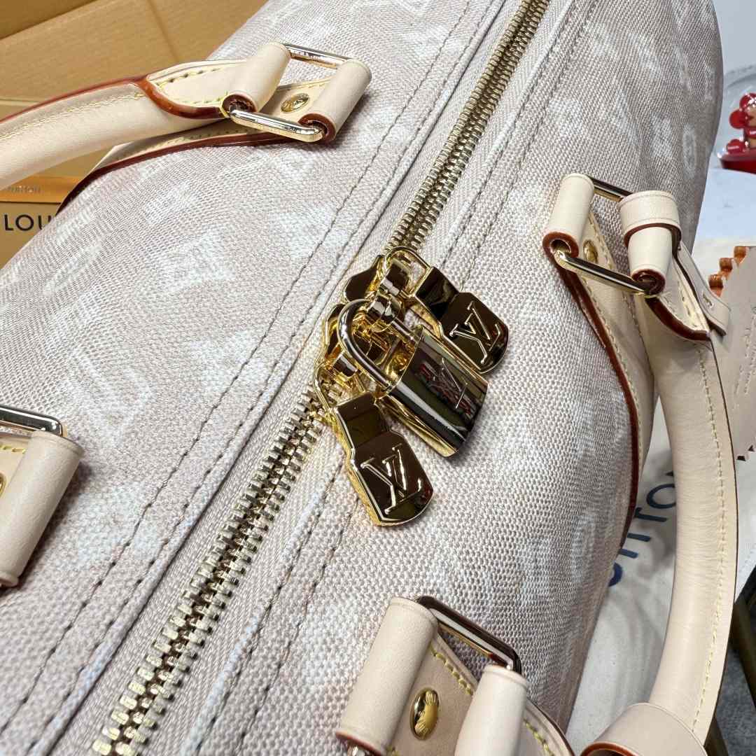 Louis Vuitton Keepall Bandoulière 45   M25787 - DopestKickz