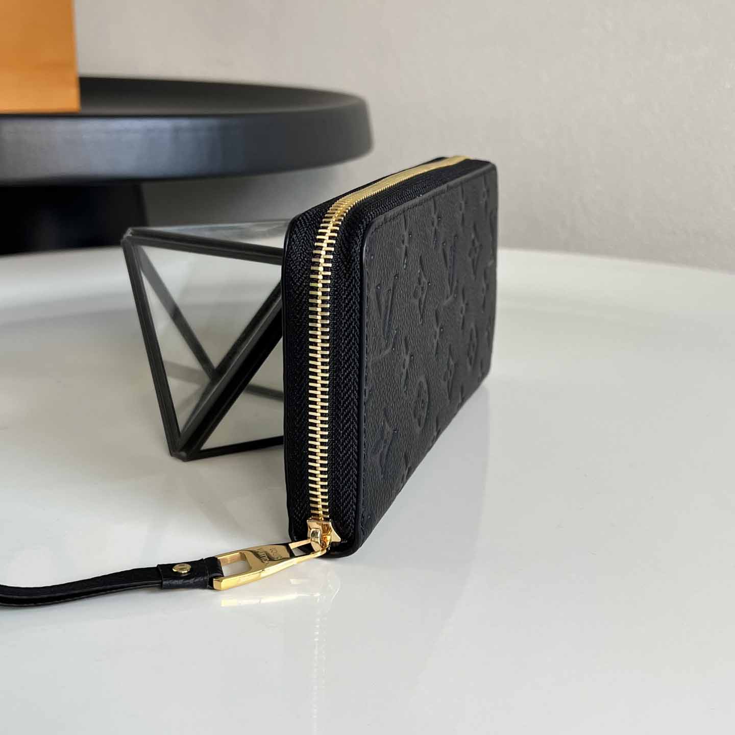 Louis Vuitton Empreinte Zippy Wallet   (19.5X10cm)  m61864 - DopestKickz