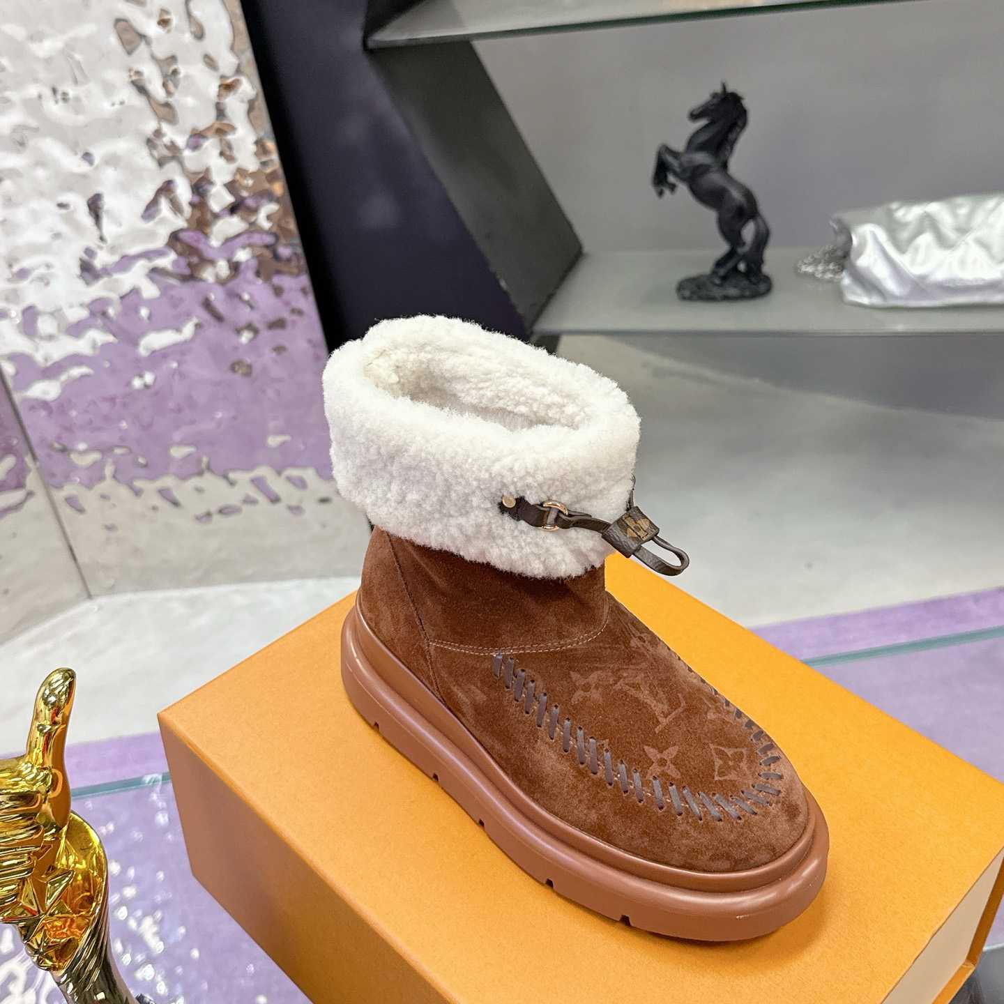 Louis Vuitton Cortina Ankle Boot   1AIUFE - DopestKickz