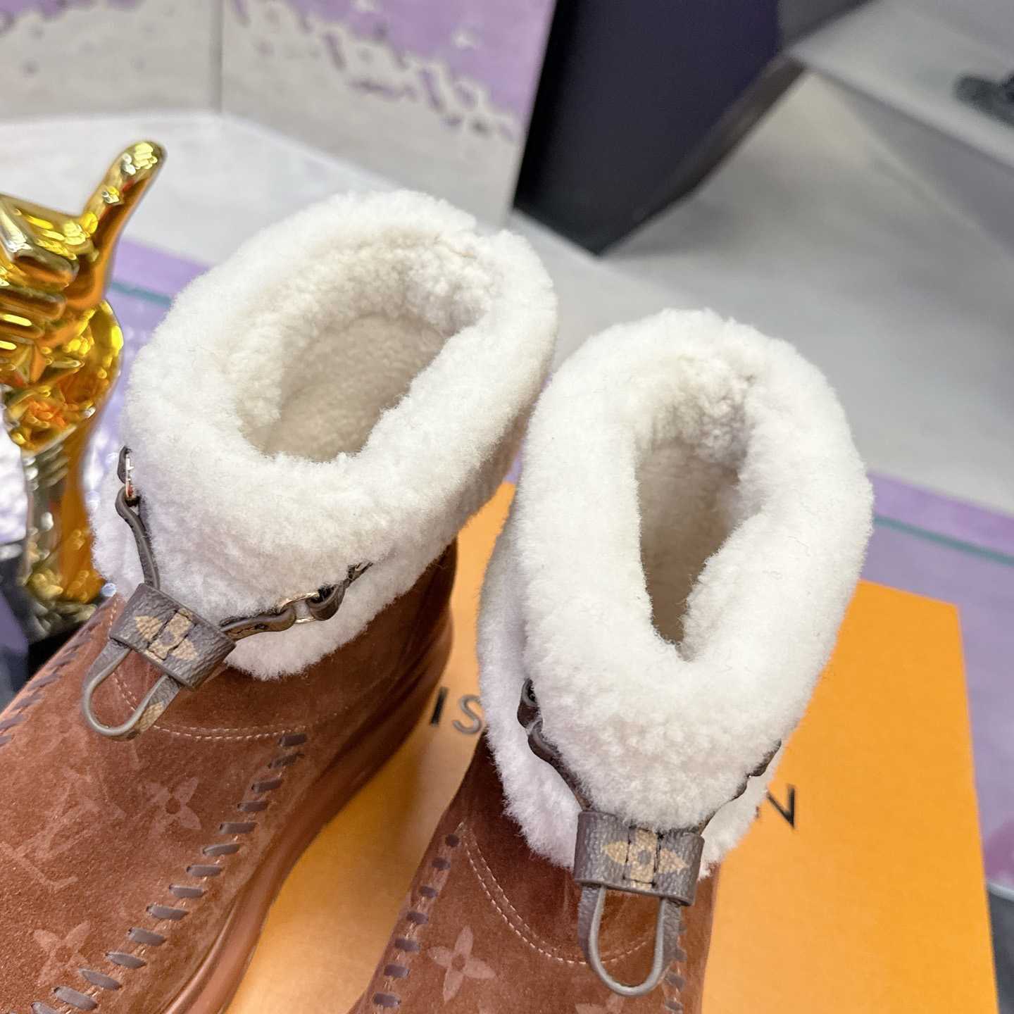 Louis Vuitton Cortina Ankle Boot   1AIUFE - DopestKickz