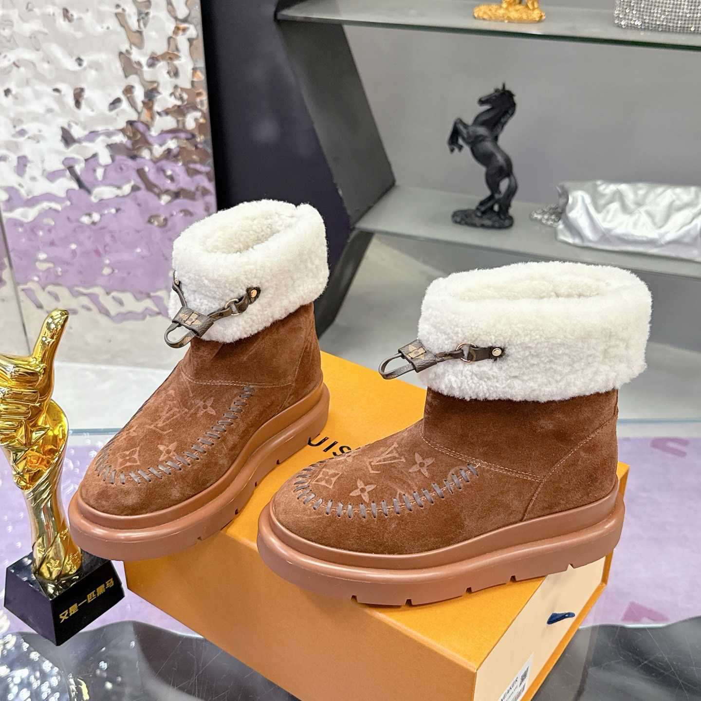 Louis Vuitton Cortina Ankle Boot   1AIUFE - DopestKickz