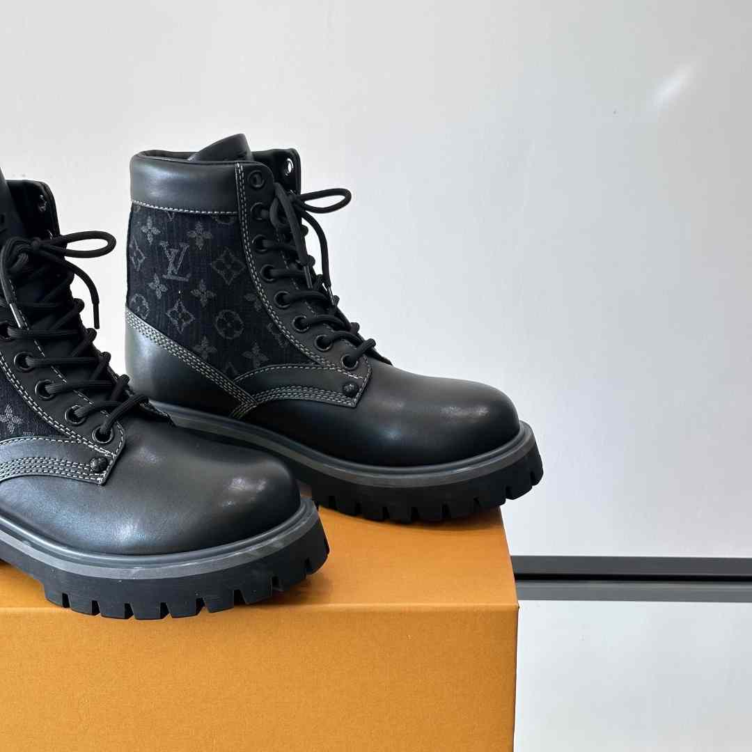 Louis Vuitton LV Boot Ranger    - DopestKickz