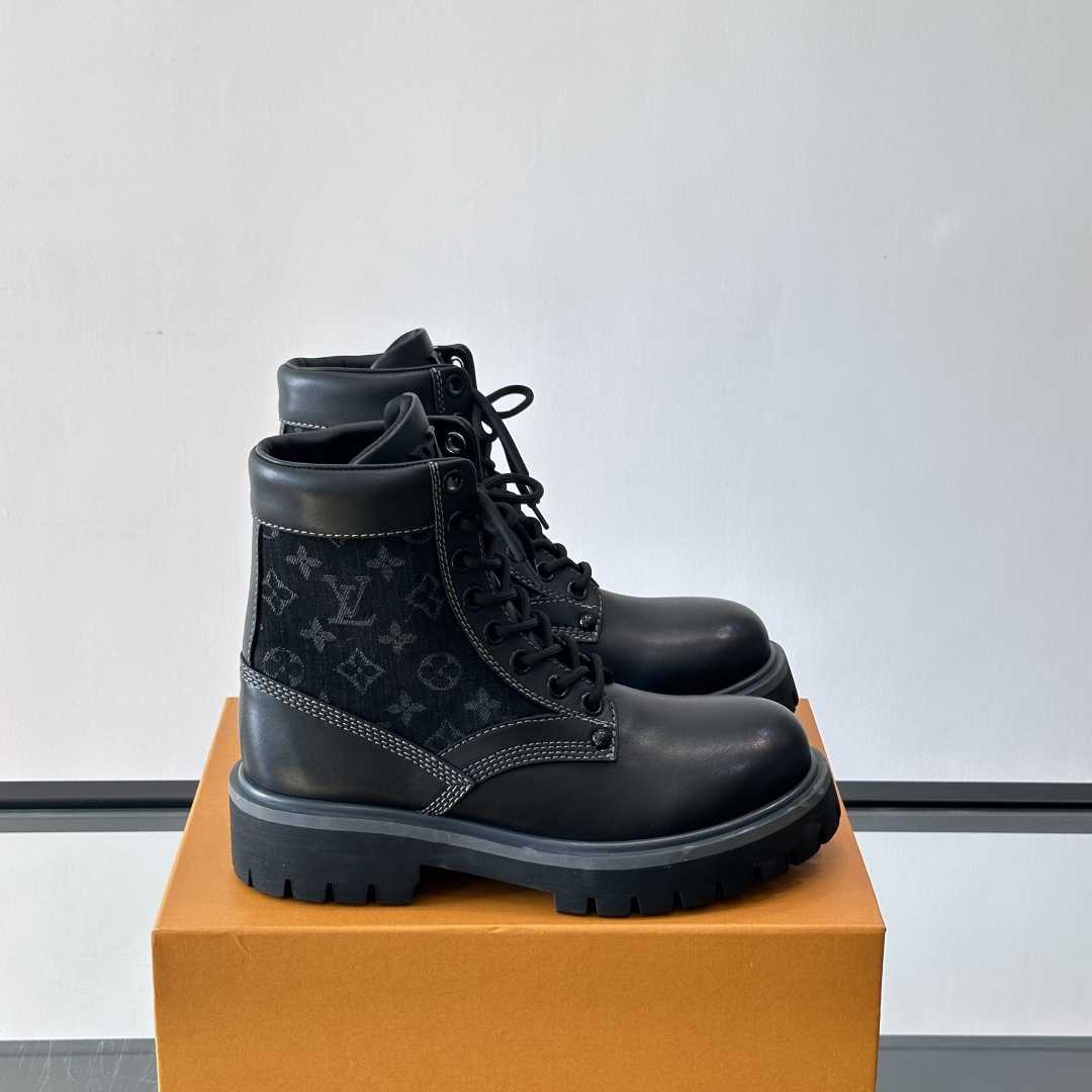 Louis Vuitton LV Boot Ranger    - DopestKickz