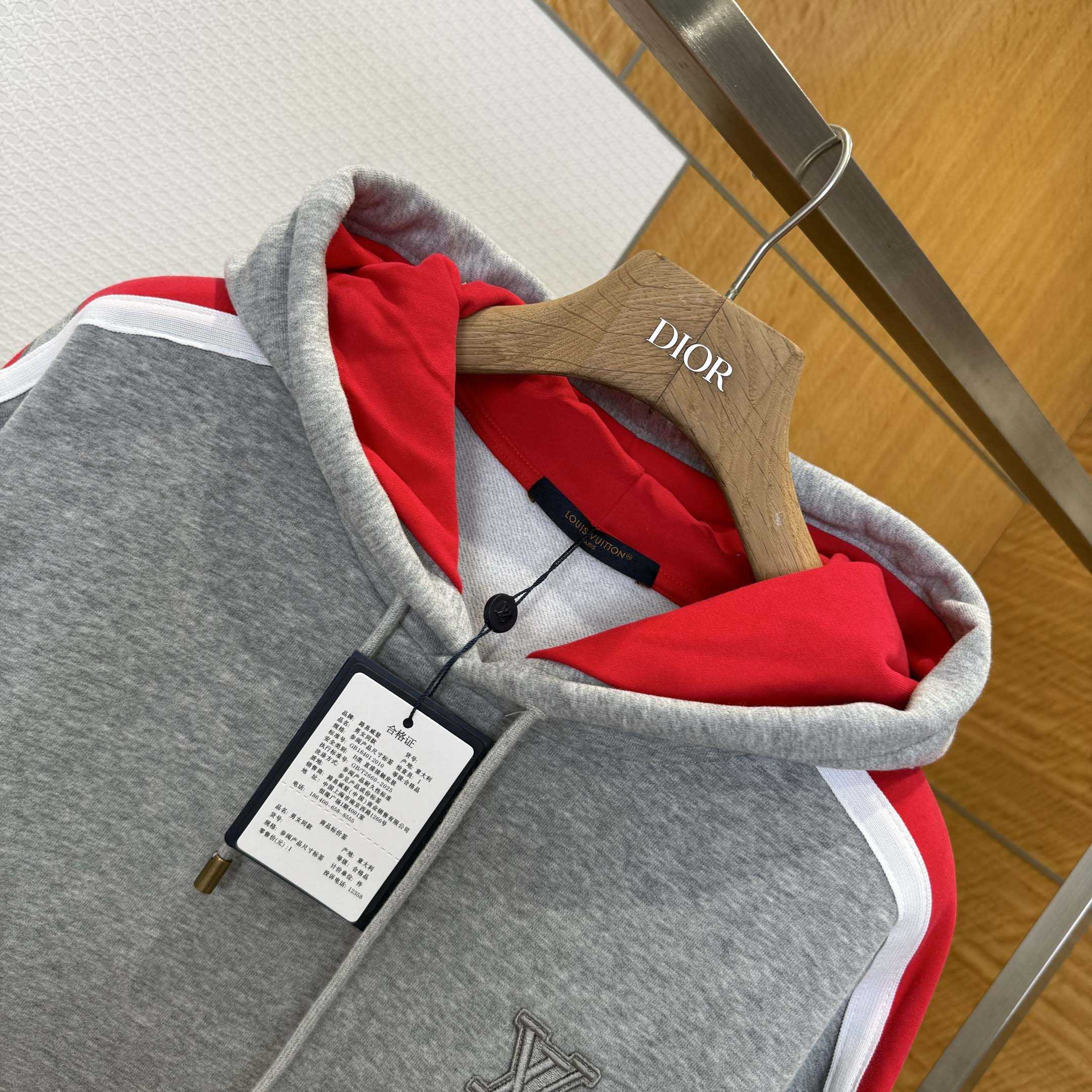 Louis Vuitton Signature Hoodie   1AJCEL - DopestKickz