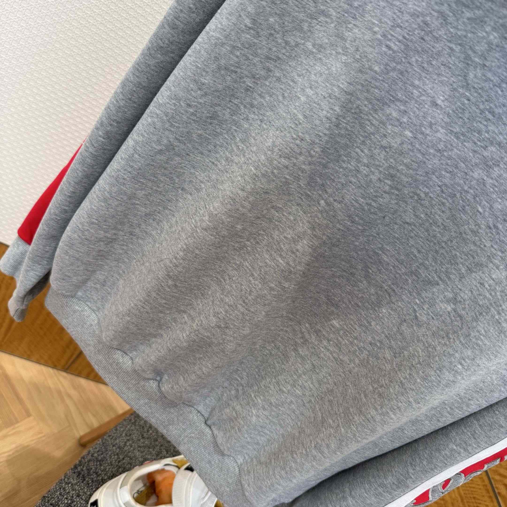 Louis Vuitton Signature Hoodie   1AJCEL - DopestKickz