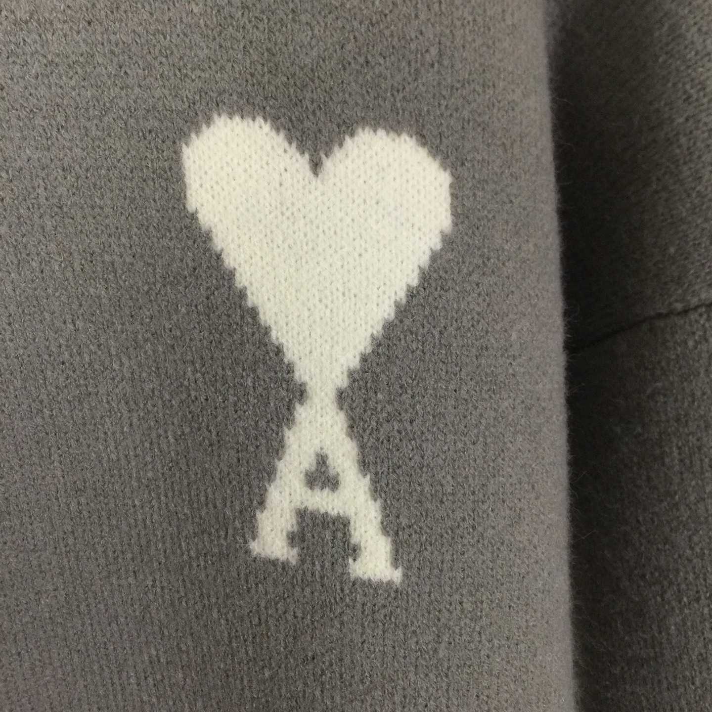 AMI Paris Ami De Coeur Sweater - DopestKickz