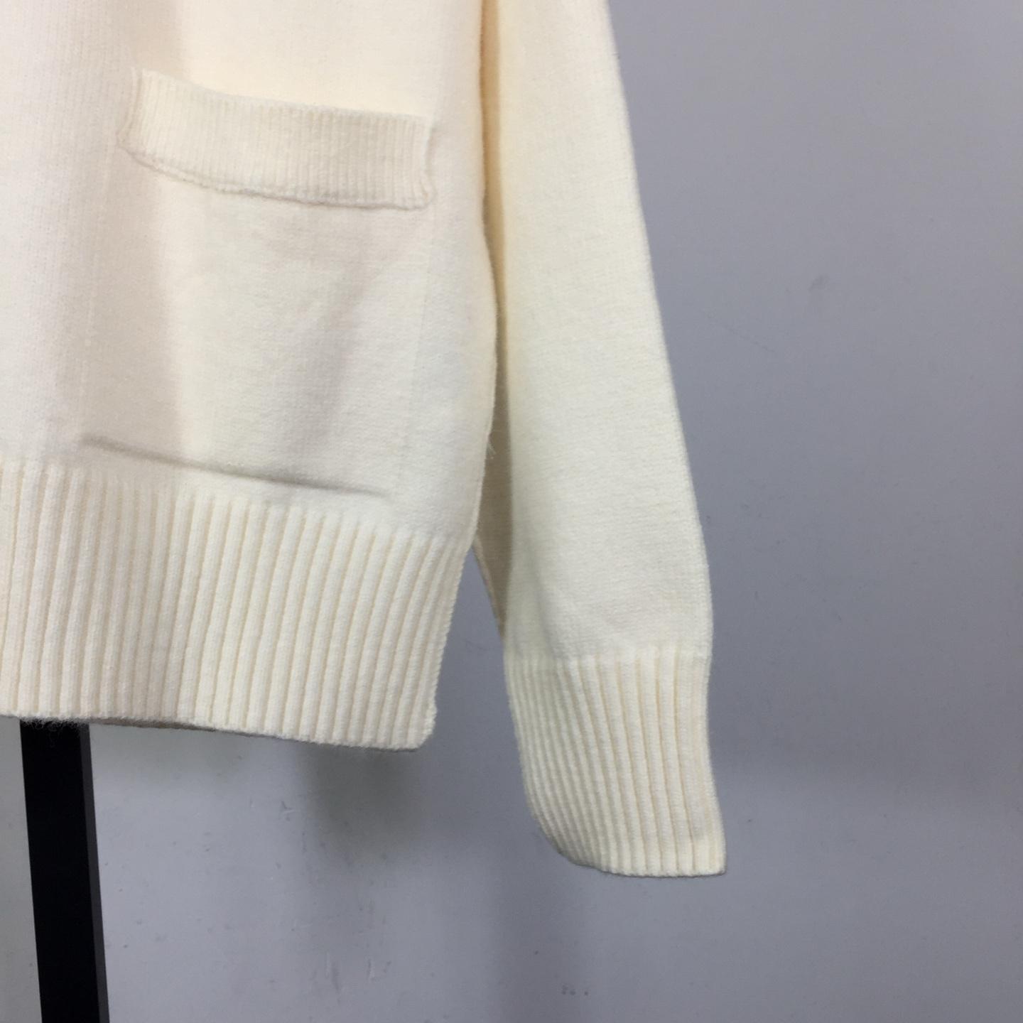 AMI Paris Ami De Coeur Wool Cardigan - DopestKickz