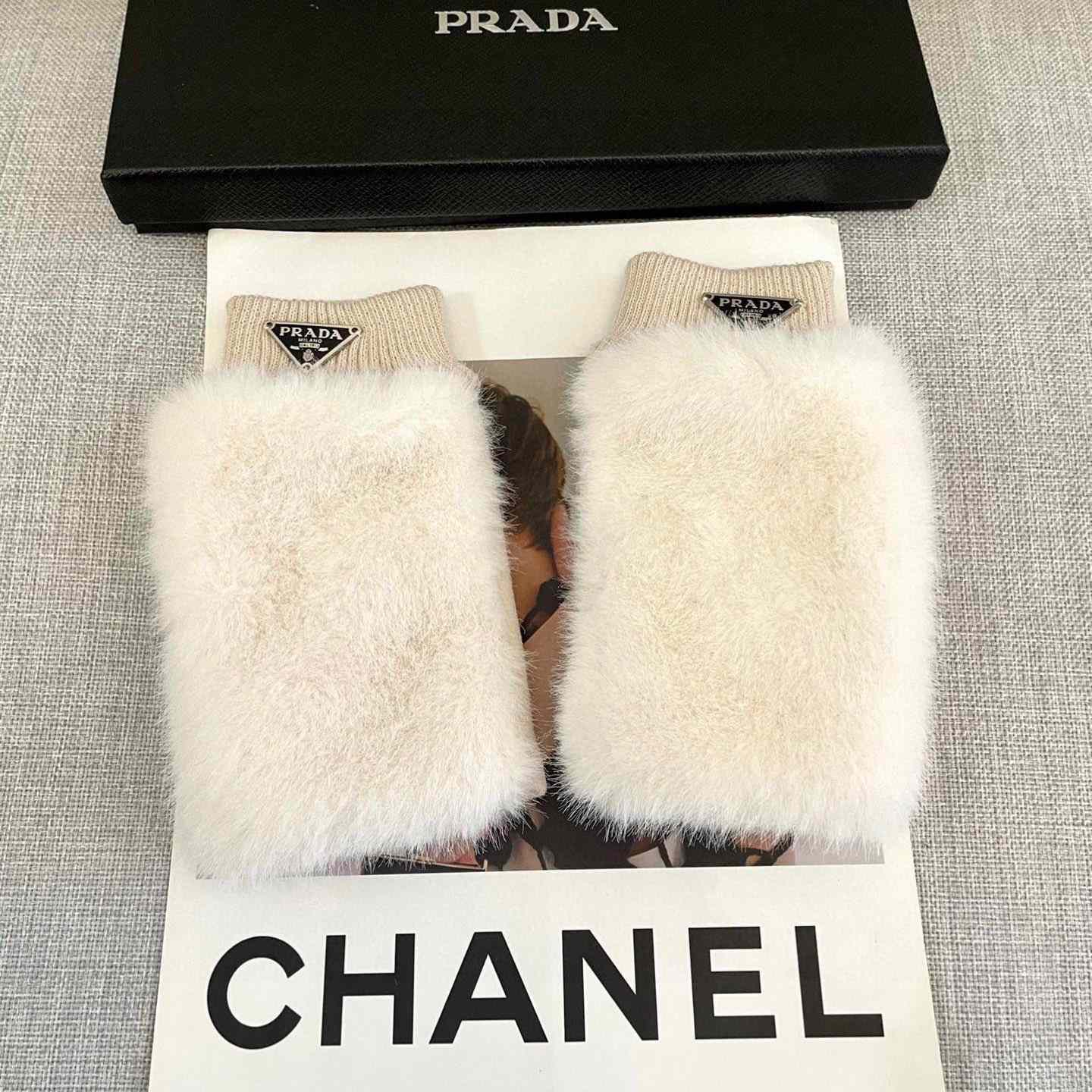 Prada Women's Gloves  - DopestKickz