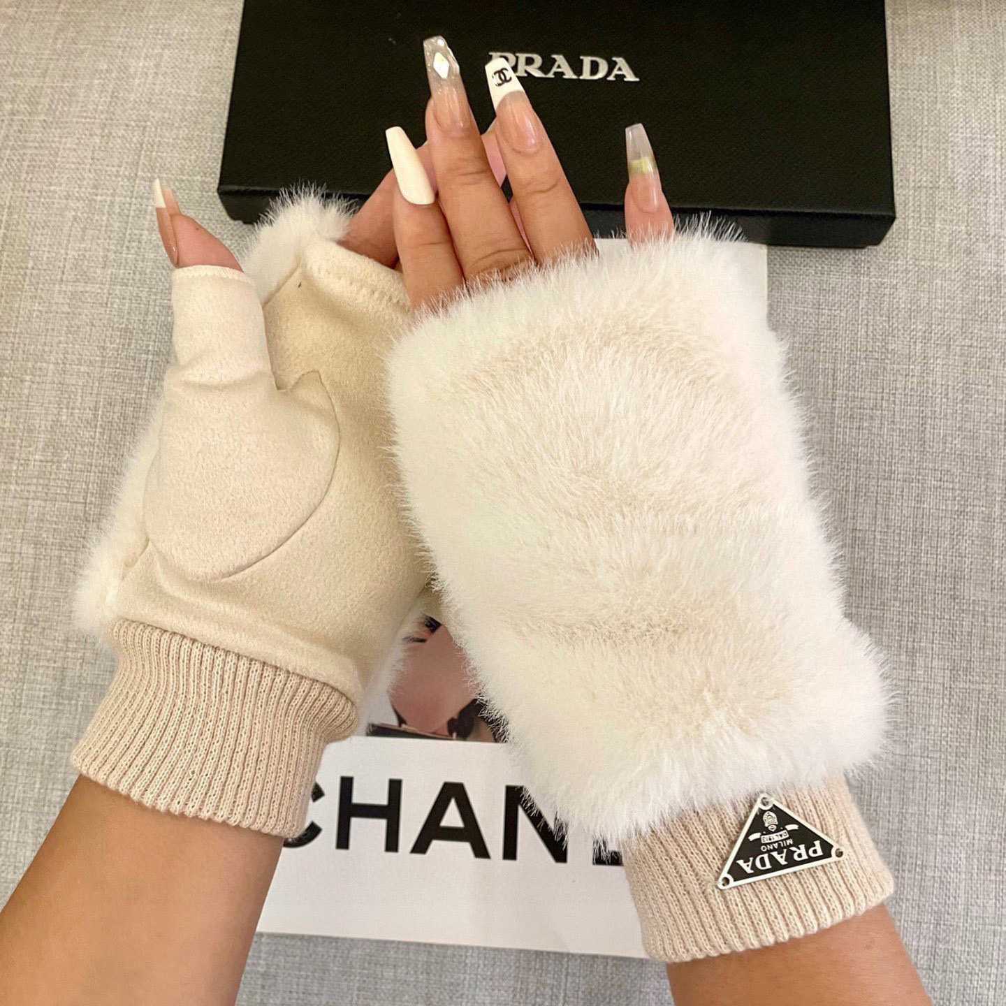 Prada Women's Gloves  - DopestKickz