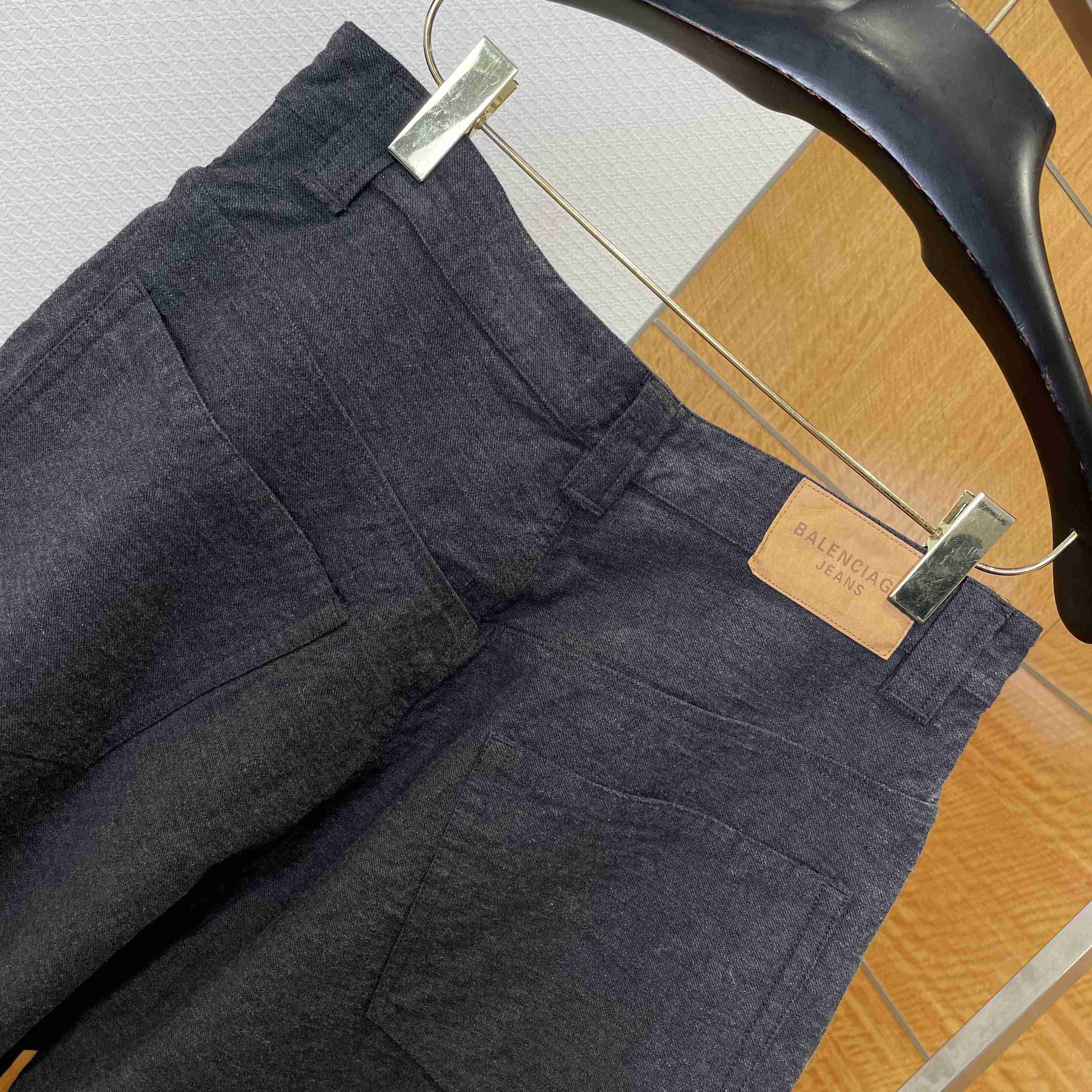 Balenciaga Men's Trompe L'oeil Sweatpants In Anthracite - DopestKickz