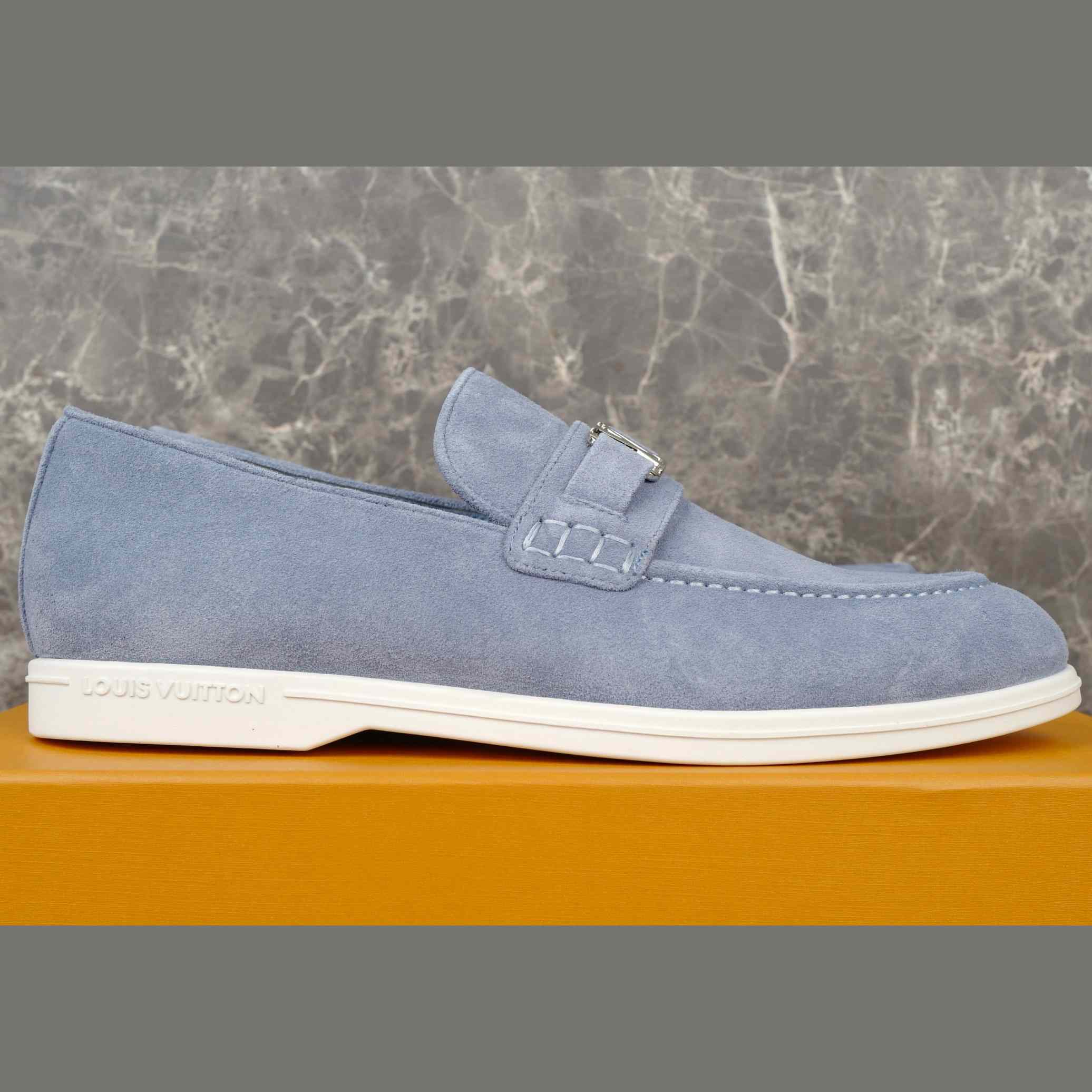 Louis Vuitton Estate Loafers   1AHRCN - DopestKickz