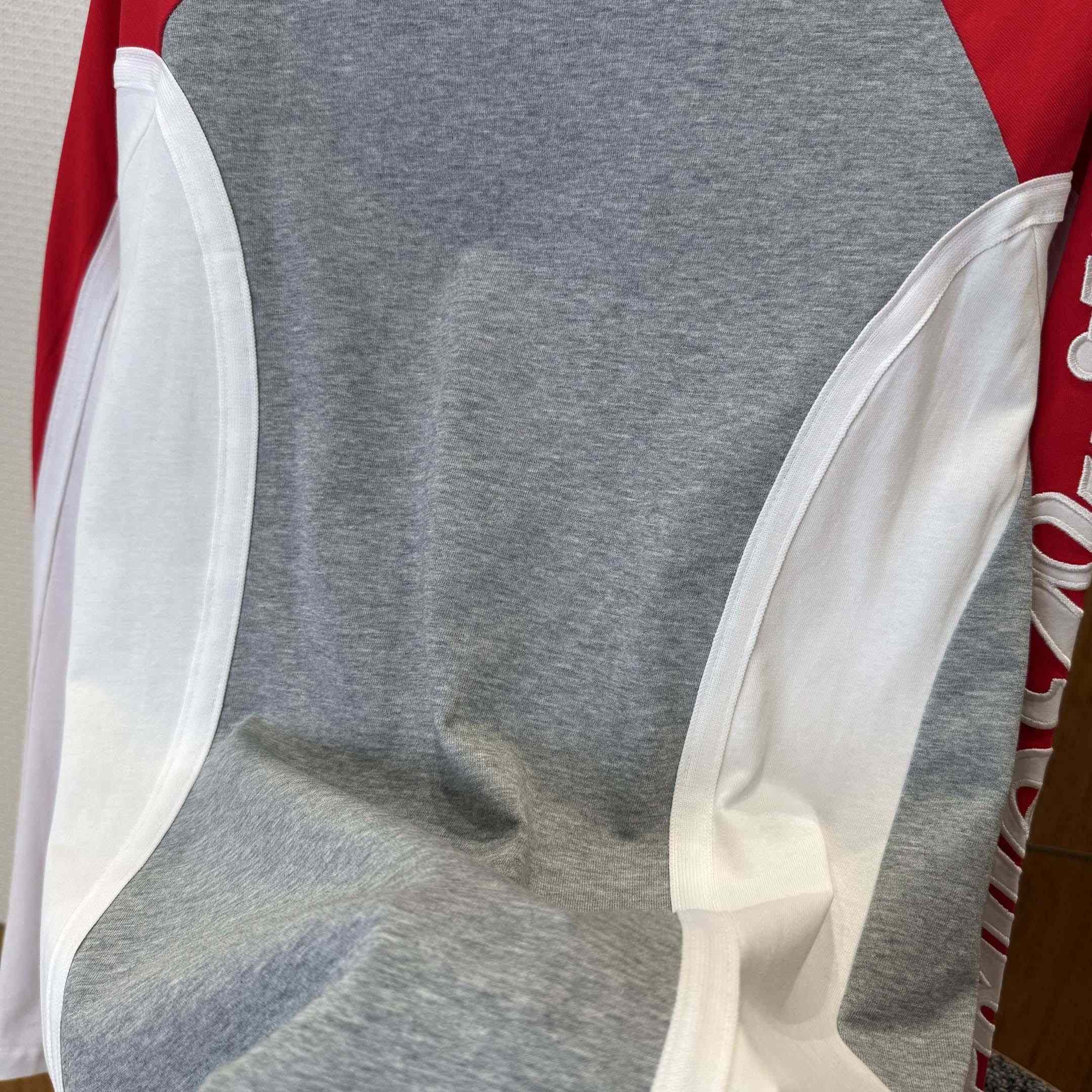 Louis Vuitton Signature Long-Sleeved T-Shirt   1AJCED - DopestKickz