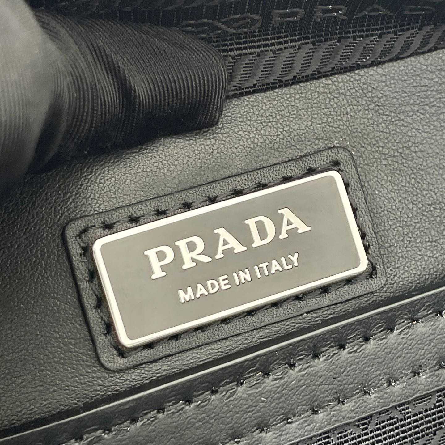 Prada Leather Clutch Bag (23.5*15.5*6.5cm) - DopestKickz