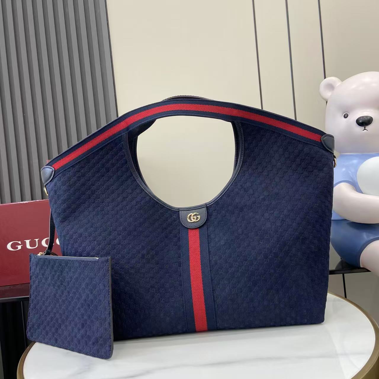 Gucci Giglio Large Tote Bag - DopestKickz