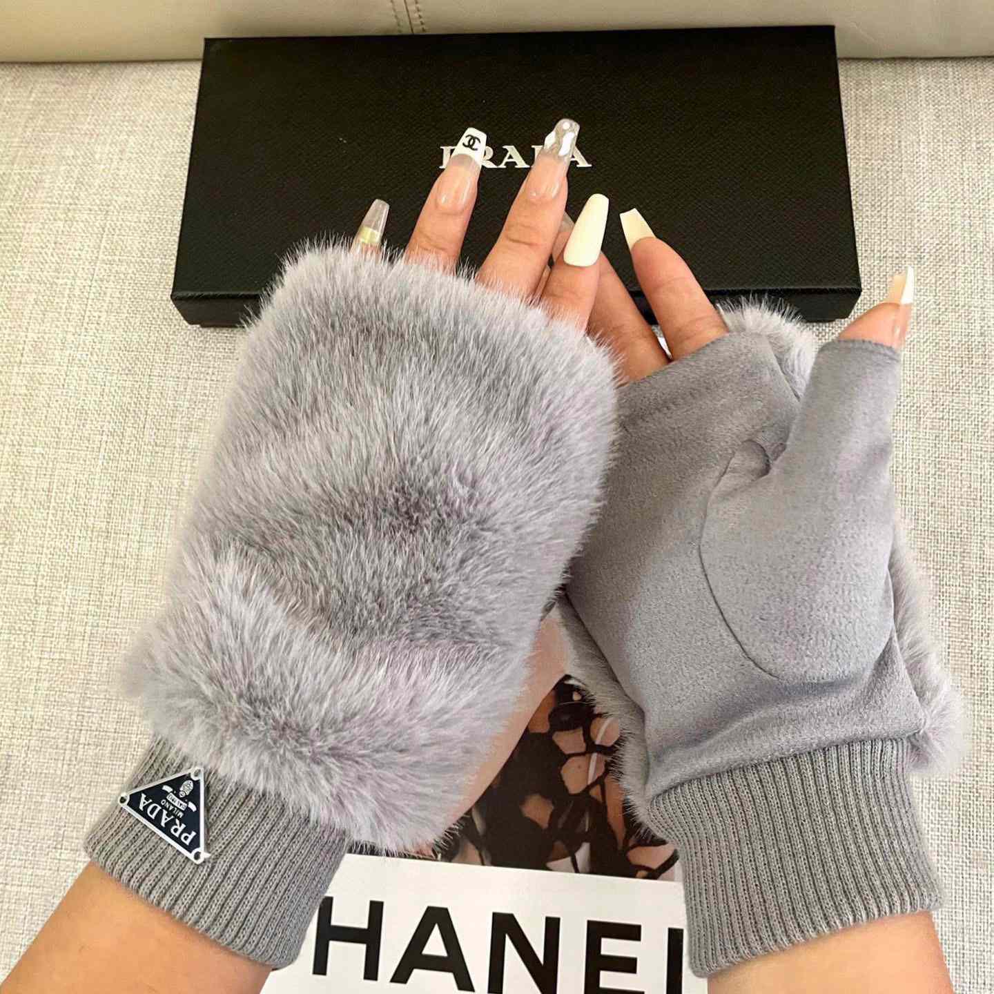 Prada Women's Gloves  - DopestKickz