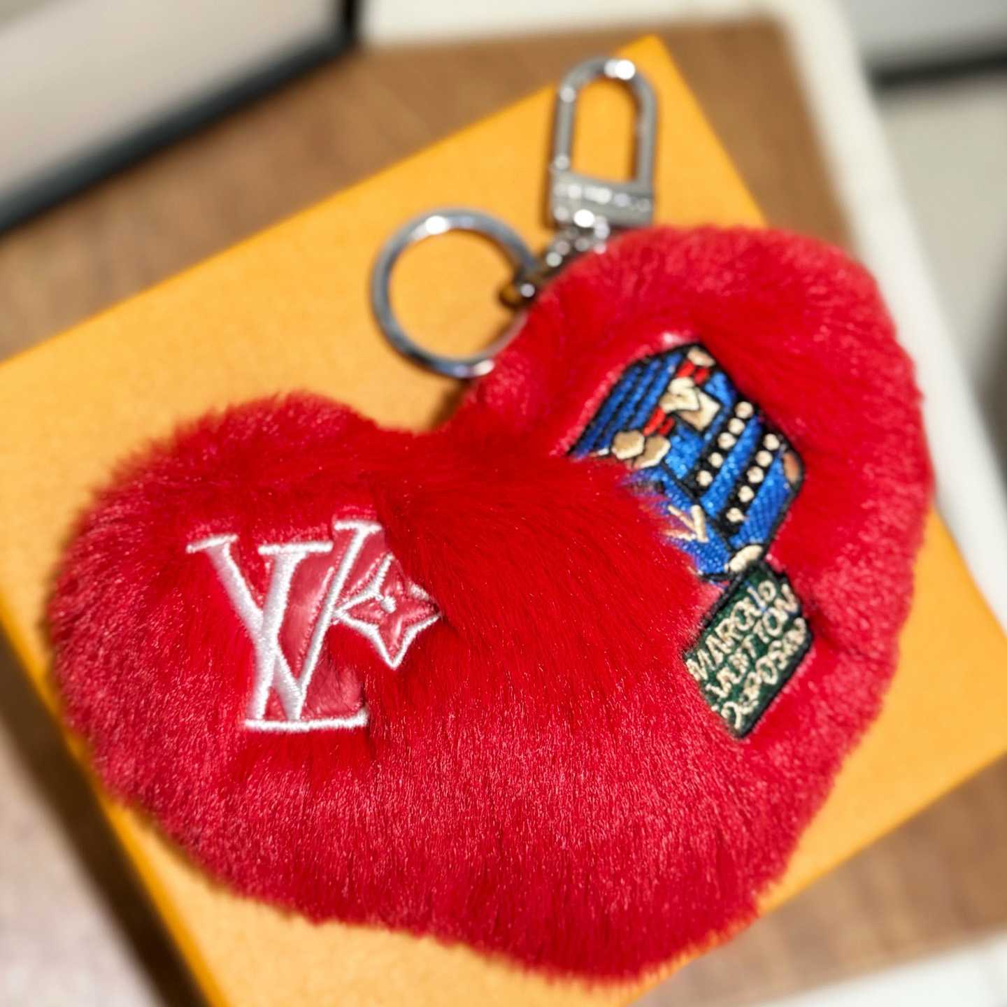 Louis Vuitton LV Lucky Heart Bag Charm   M03171 - DopestKickz