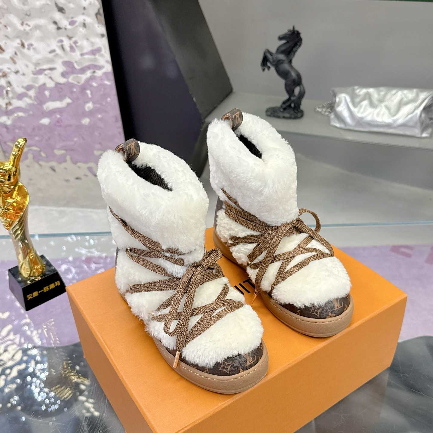 Louis Vuitton LV Cloud Lace-Up Ankle Boot Sneaker  1AIV37 - DopestKickz