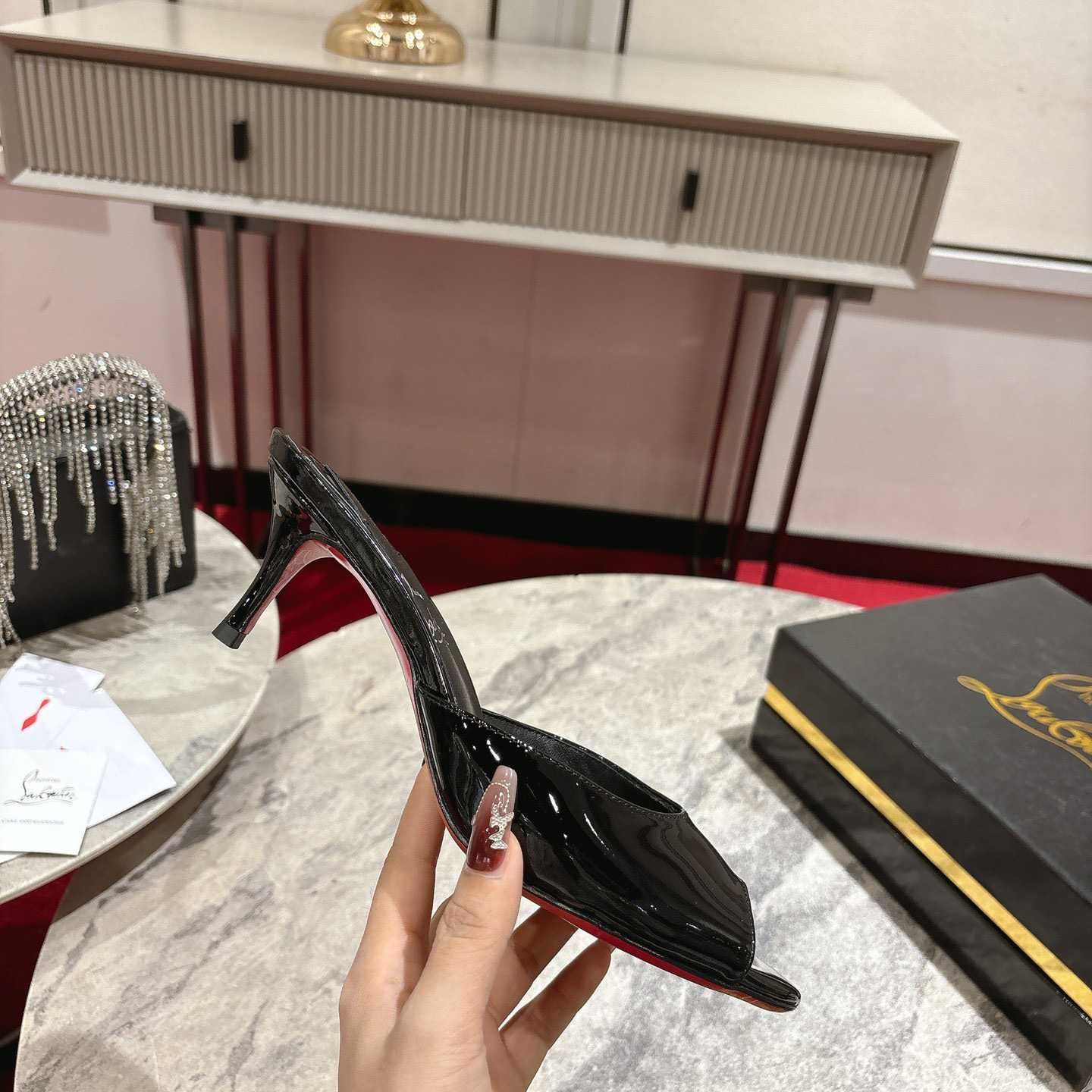 Christian Louboutin Me Dolly - 65 mm Mules - DopestKickz