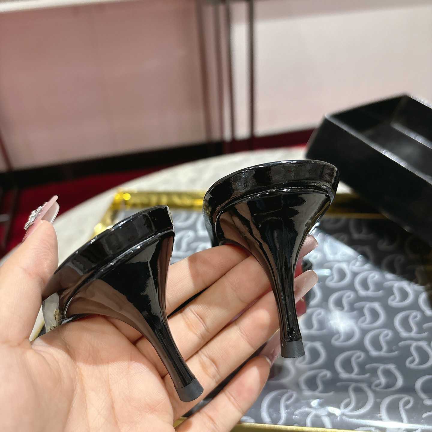 Christian Louboutin Me Dolly - 65 mm Mules - DopestKickz