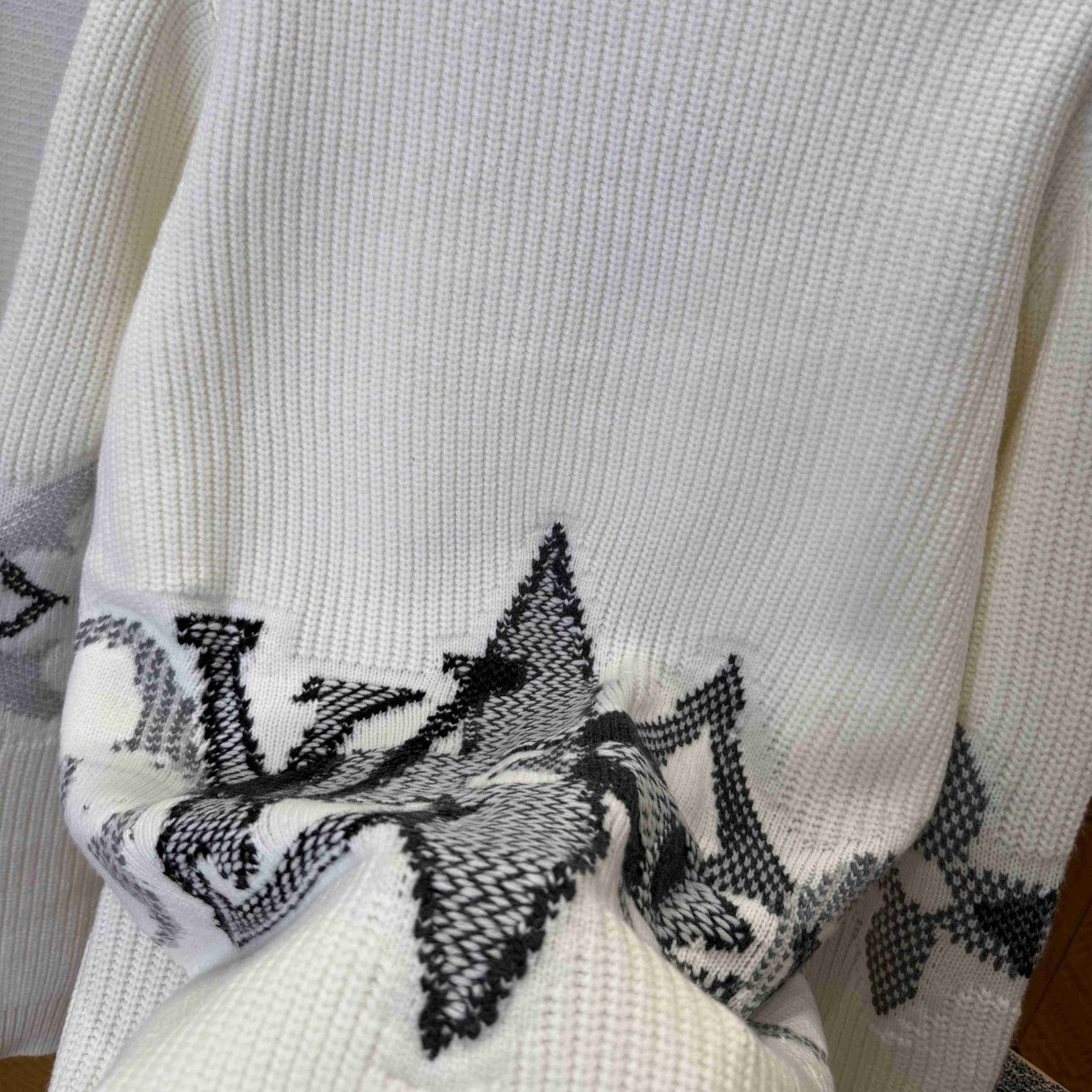 Louis Vuitton Graphic Knitted Cardigan   1AJBX9 - DopestKickz