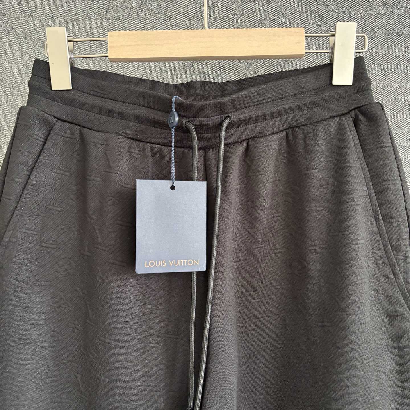Louis Vuitton Monogram Track Pants   1A7Y05 - DopestKickz