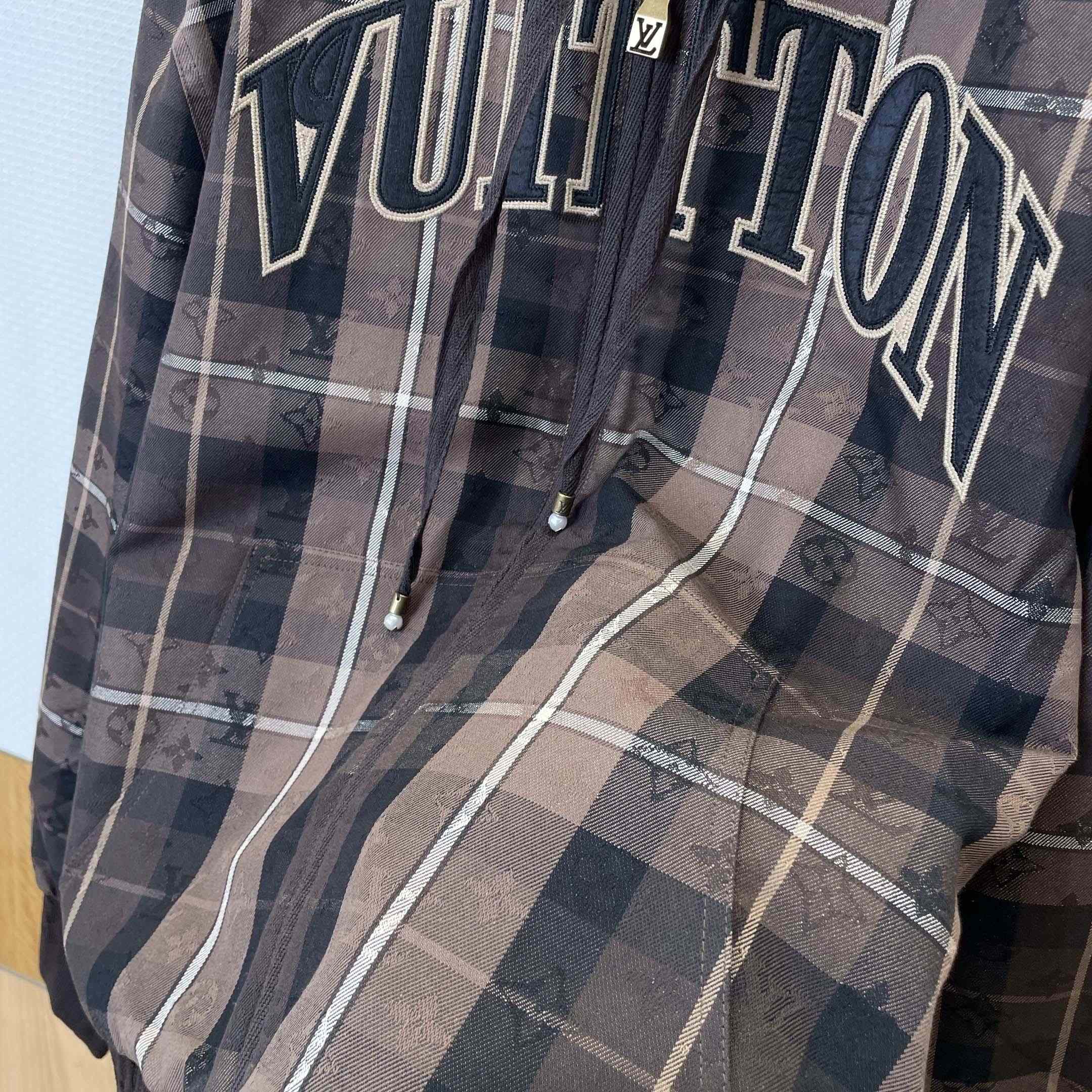 Louis Vuitton Tailored Hooded Blouson   1AIJQ7 - DopestKickz