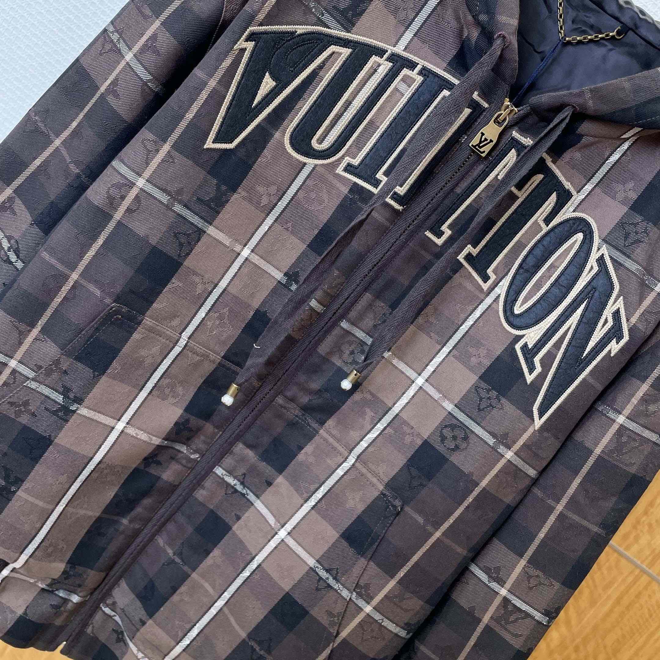 Louis Vuitton Tailored Hooded Blouson   1AIJQ7 - DopestKickz
