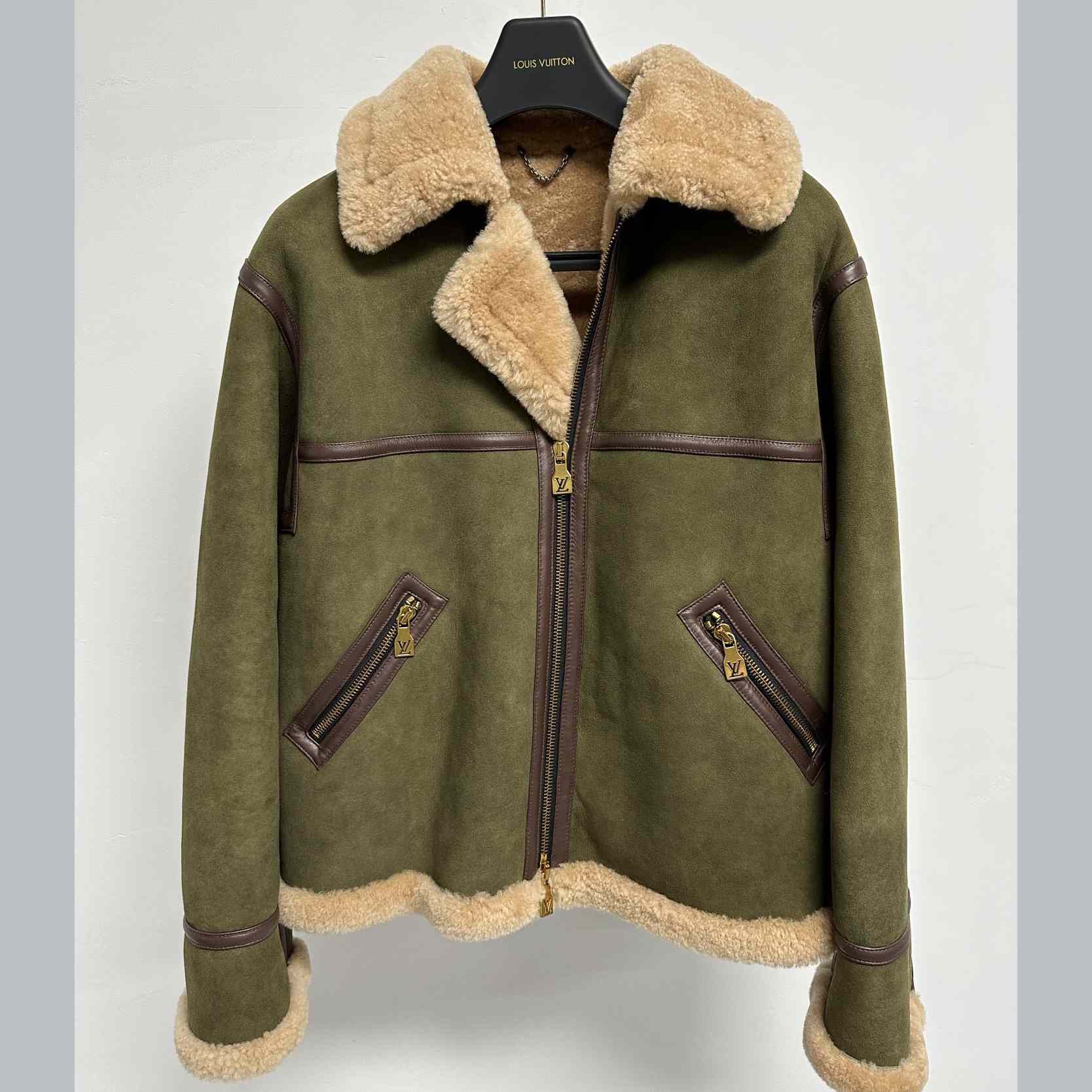 Louis Vuitton Shearling Bombardier   1AFIMT - DopestKickz