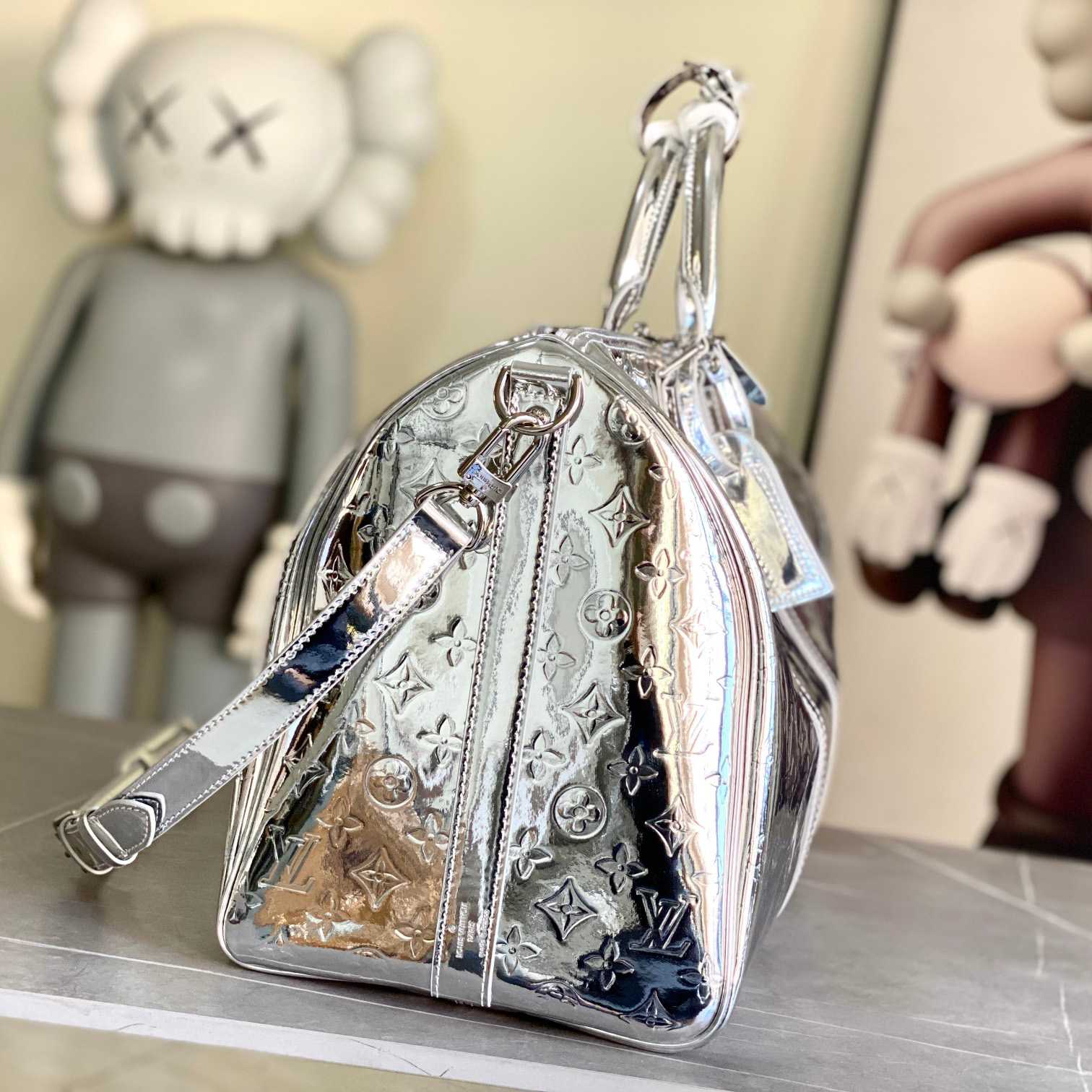 Louis Vuitton Keepall Bandoulière 50   M26766 - DopestKickz