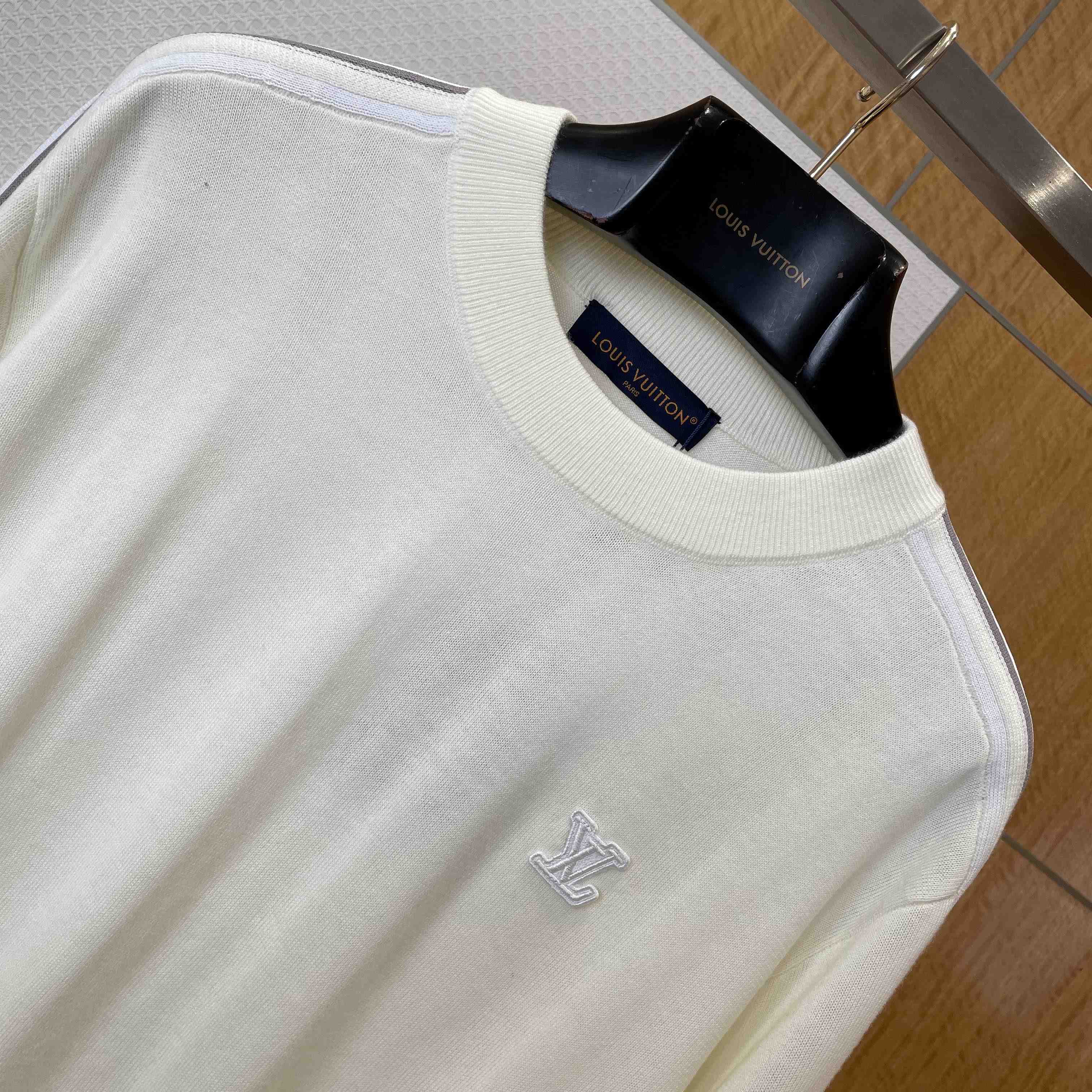 Louis Vuitton Graphic Knitted Crewneck    1AJBW1 - DopestKickz