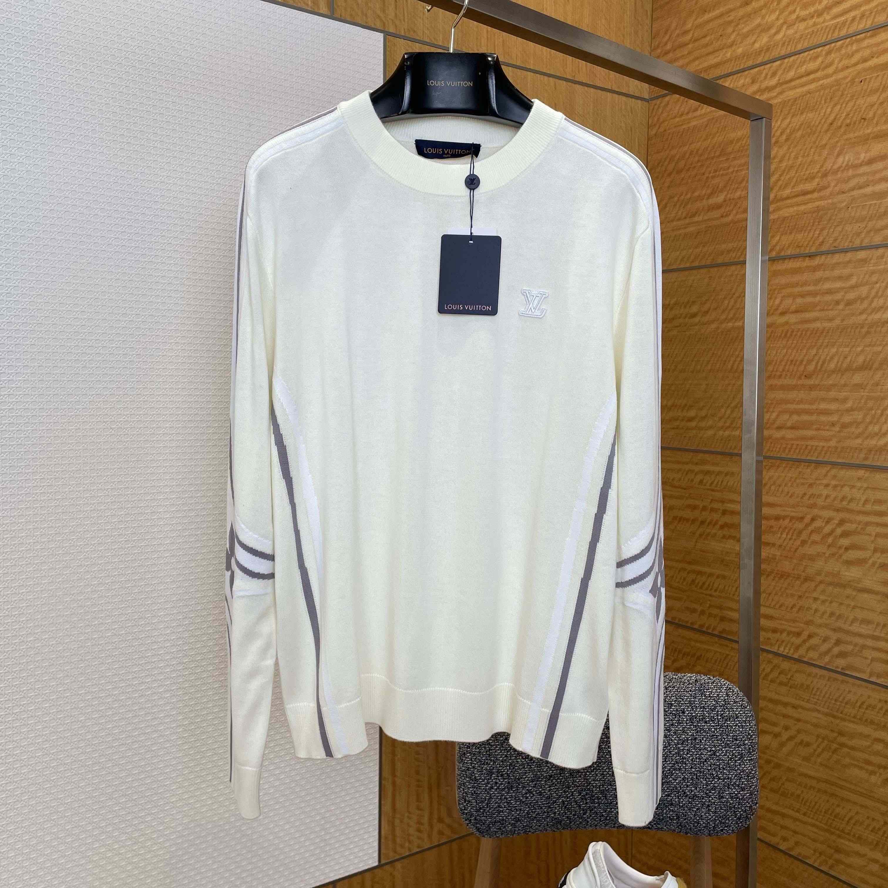 Louis Vuitton Graphic Knitted Crewneck    1AJBW1 - DopestKickz