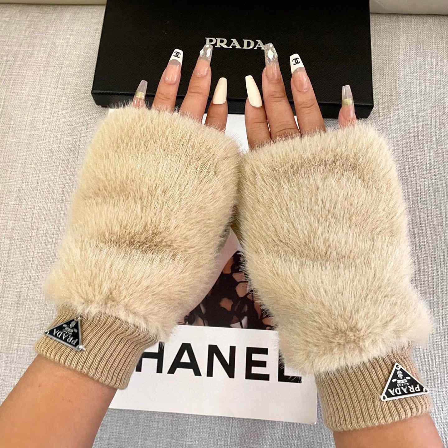 Prada Women's Gloves  - DopestKickz