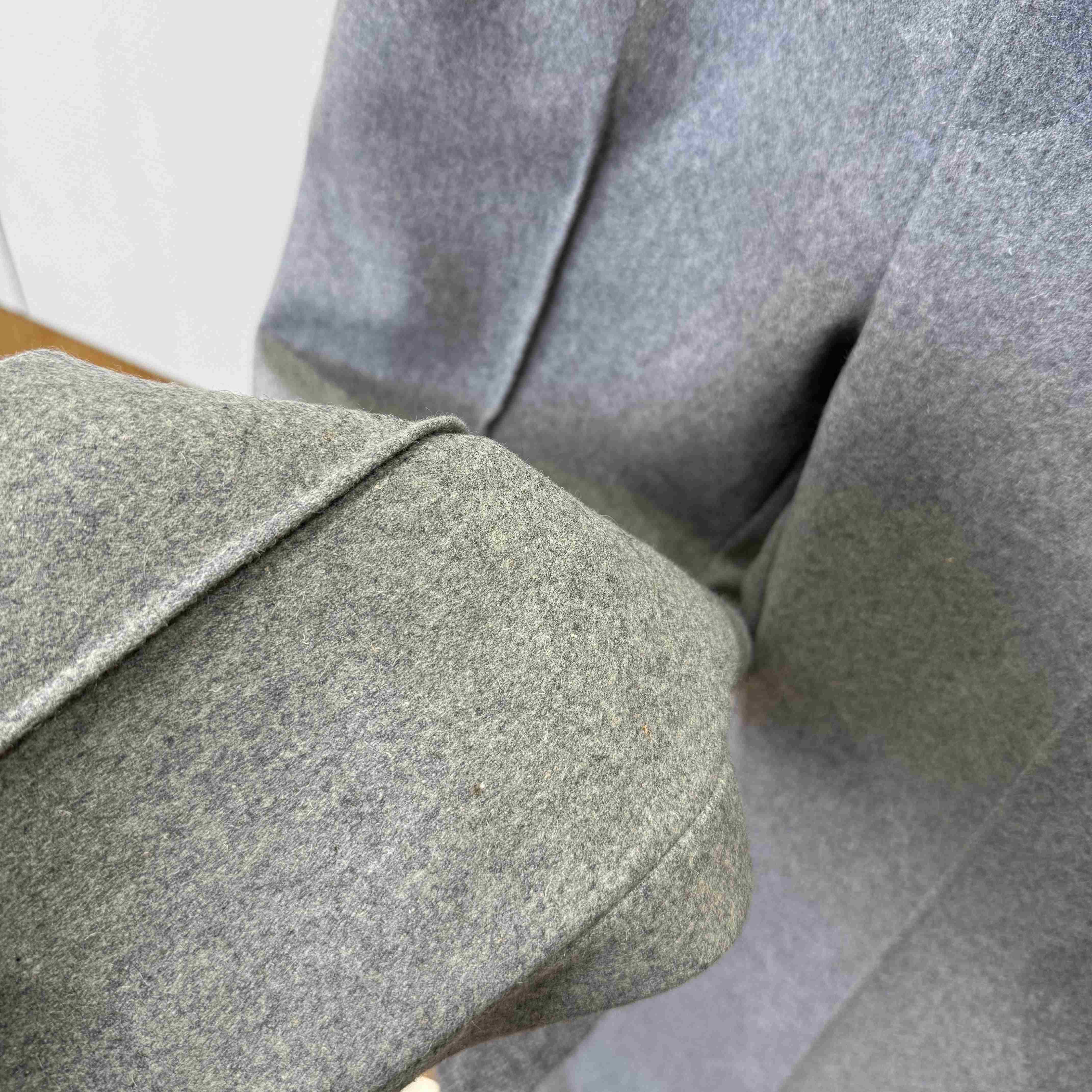 Louis Vuitton Tailored Technical Wool Track Pants   1AFXWY - DopestKickz