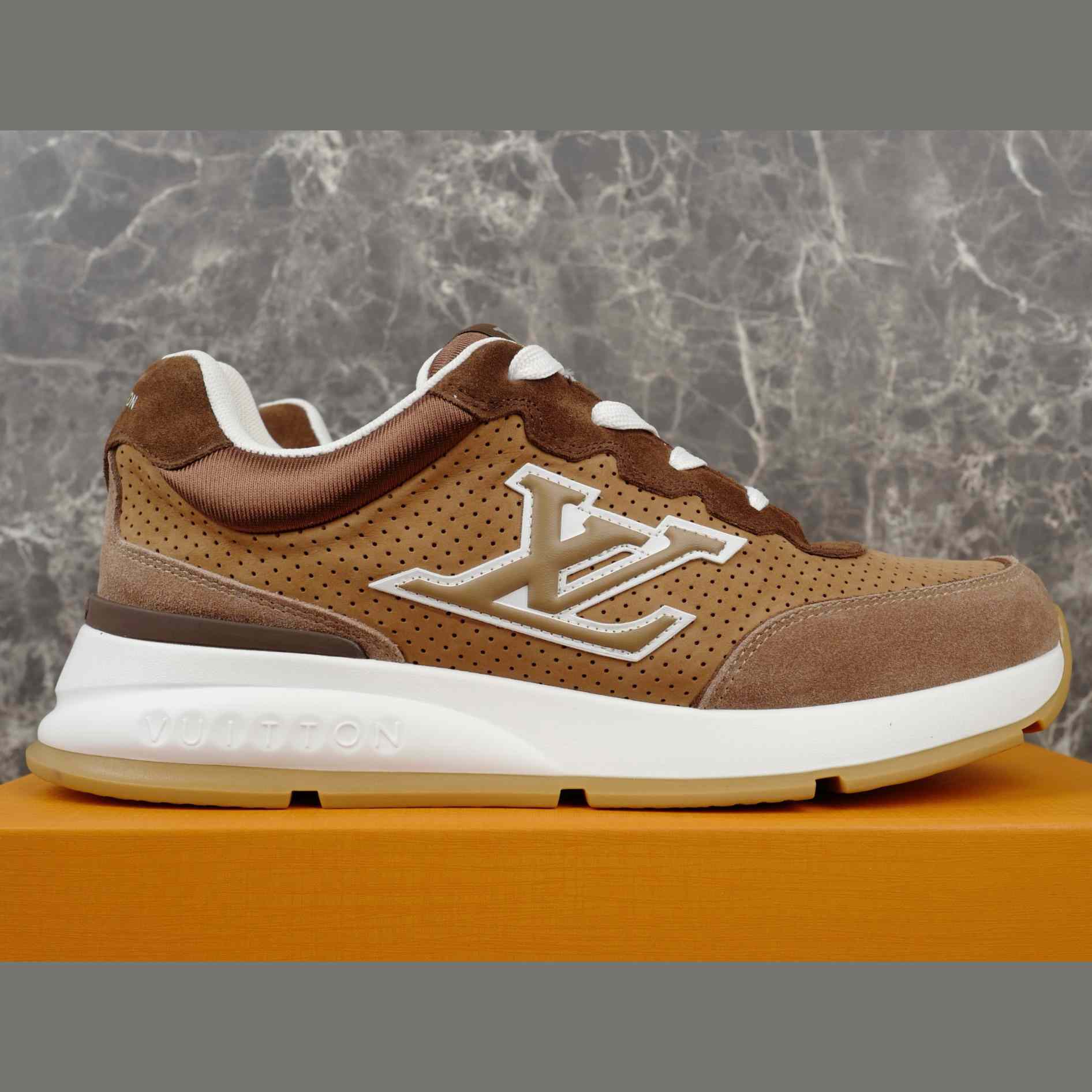 Louis Vuitton LV Classic Sneaker   1AIOJ3 - DopestKickz