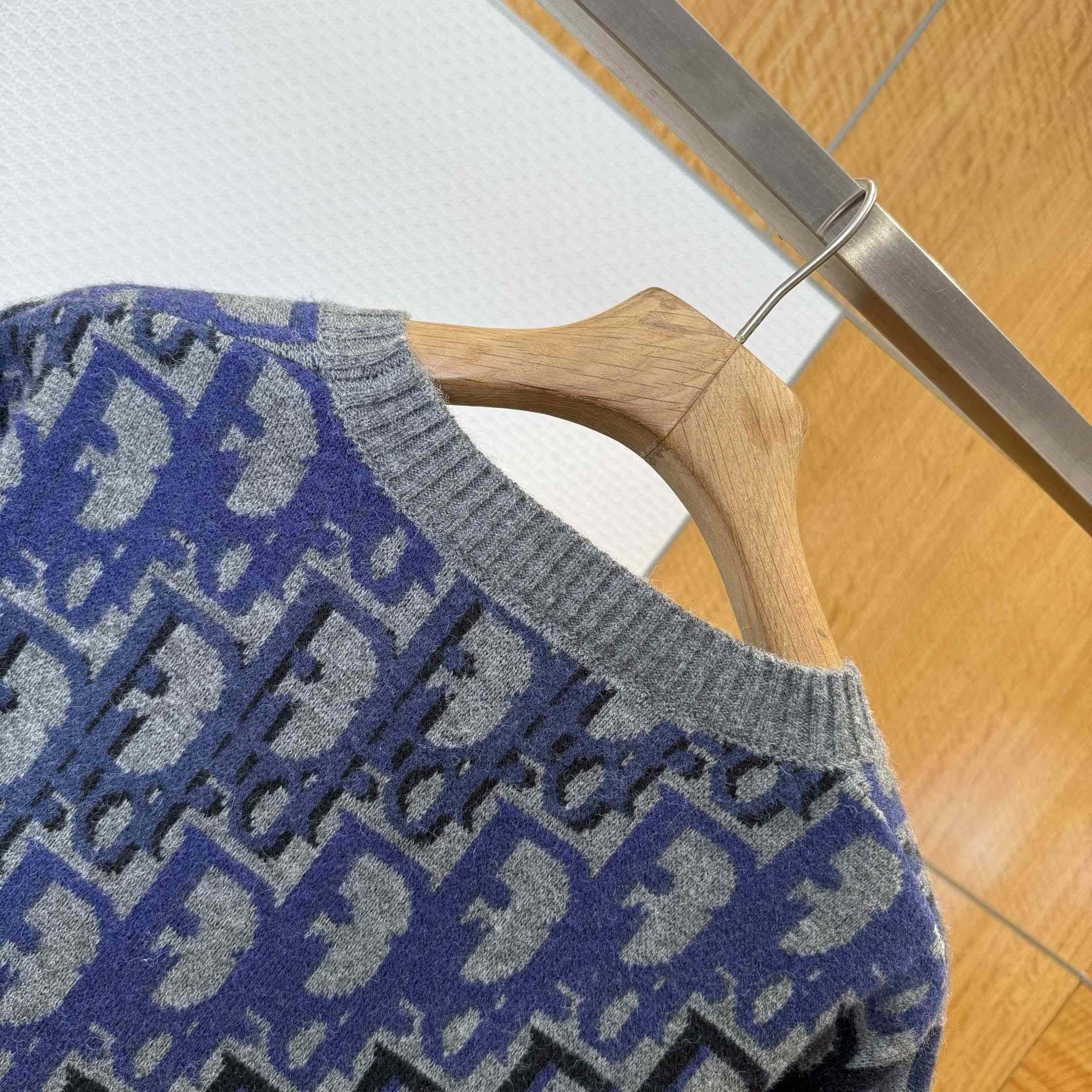 Dior Oblique Sweater  - DopestKickz