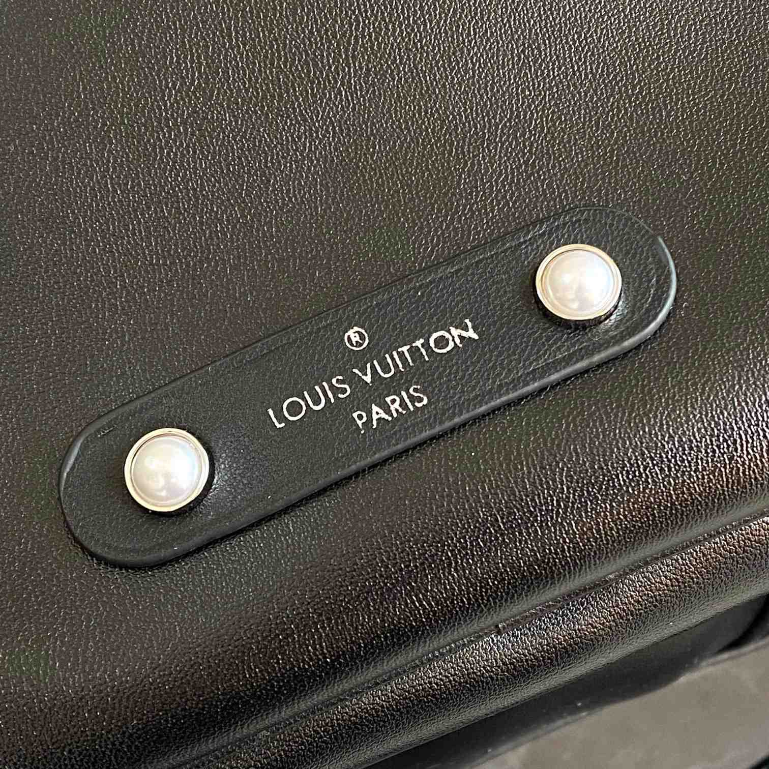 Louis Vuitton Keepall Cargo Bandoulière 50   M13992 - DopestKickz