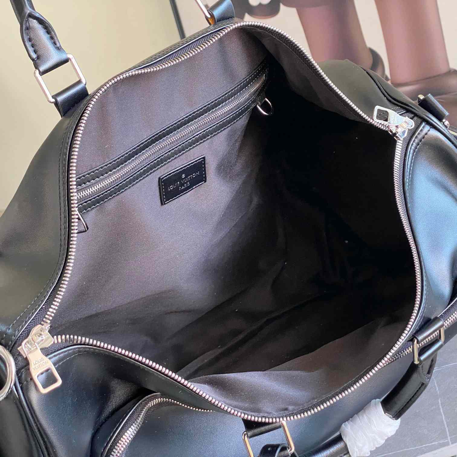 Louis Vuitton Keepall Cargo Bandoulière 50   M13992 - DopestKickz