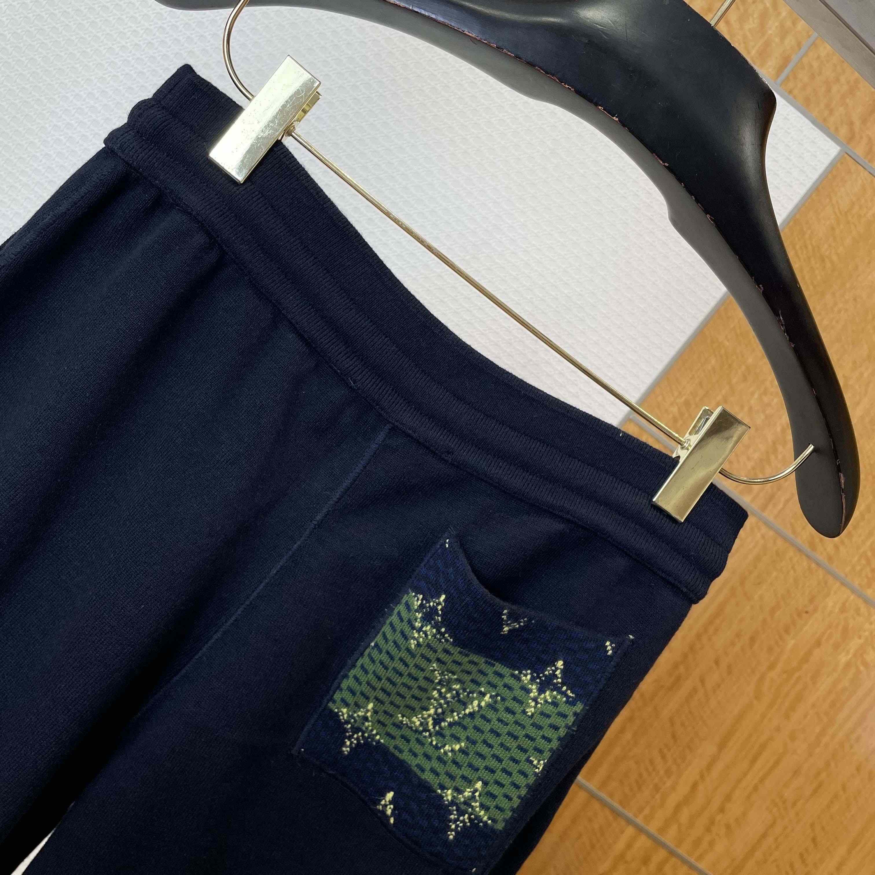 Louis Vuitton Double Face Jogging Pants   1AIJZF - DopestKickz