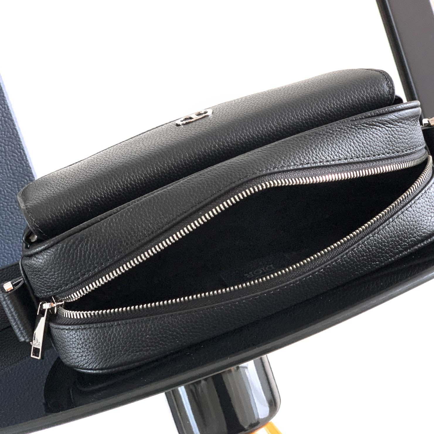 Dior CD Icon Zipped Messenger Bag  - DopestKickz