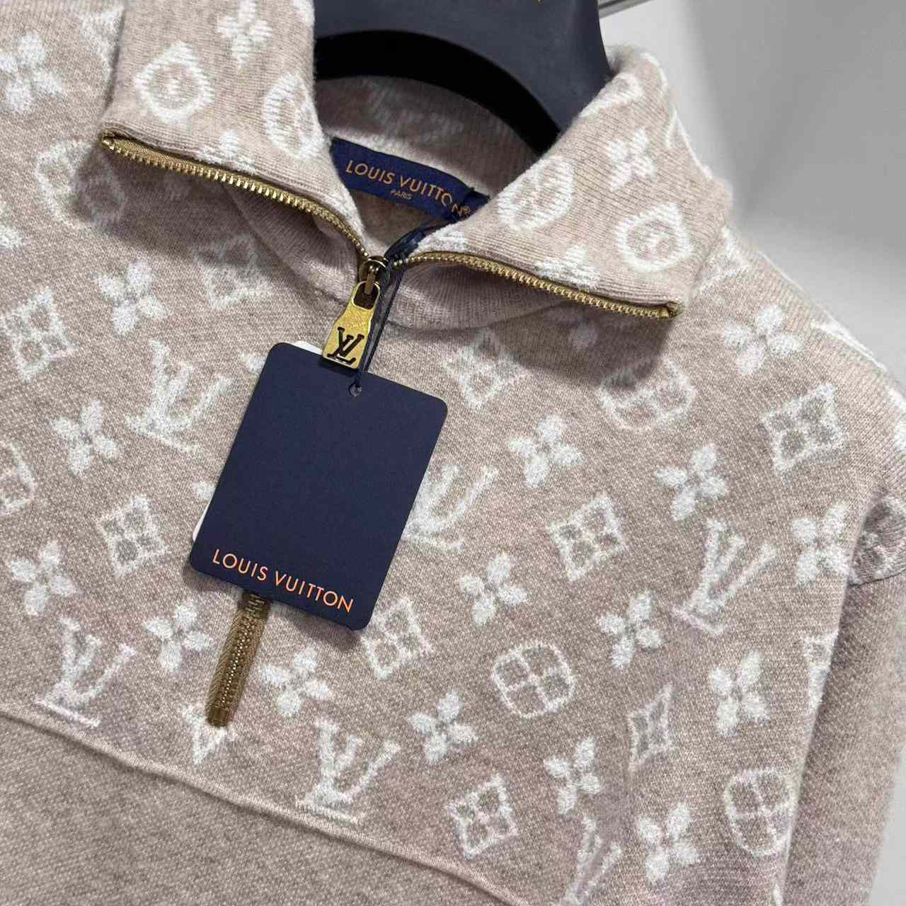 Louis Vuitton Ribbed Wool Half-Zip Pullover   1AJBWI - DopestKickz