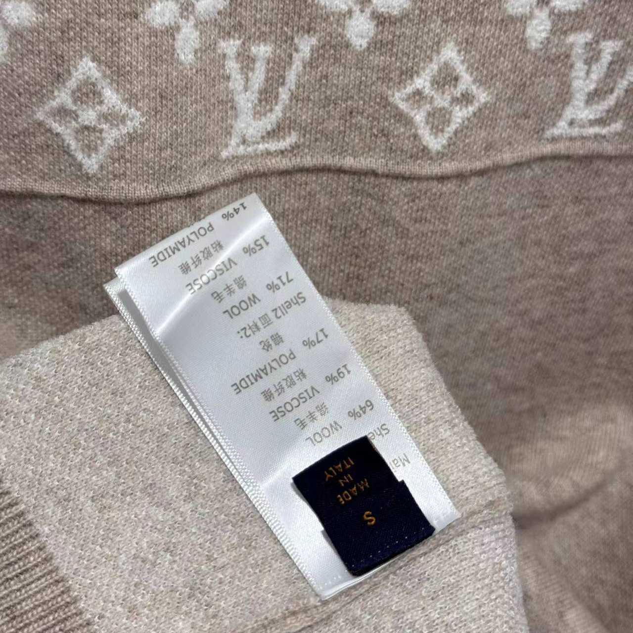 Louis Vuitton Ribbed Wool Half-Zip Pullover   1AJBWI - DopestKickz