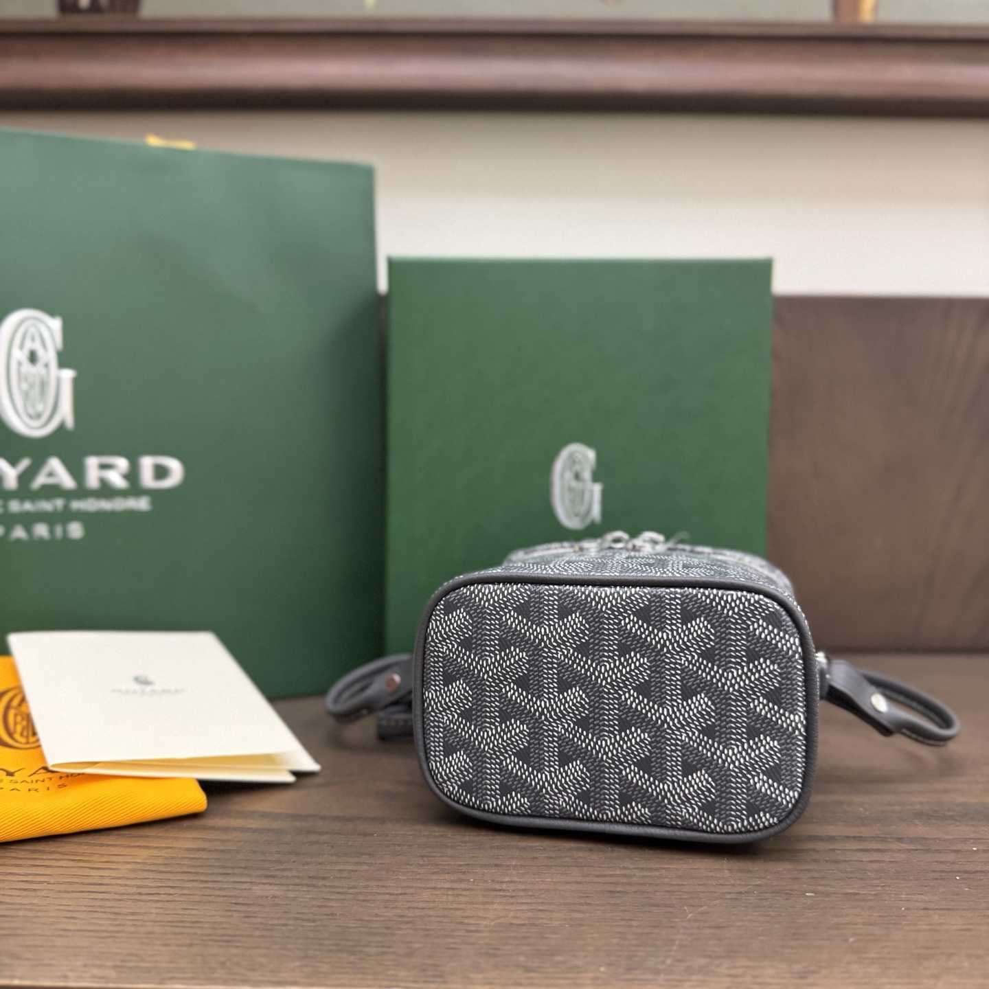 Goyard Muse Nano Vanity - DopestKickz