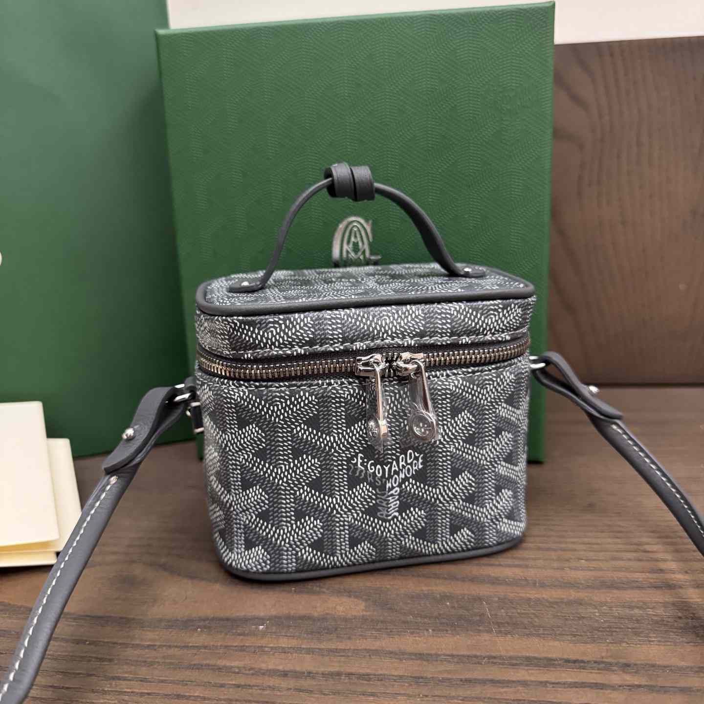 Goyard Muse Nano Vanity - DopestKickz